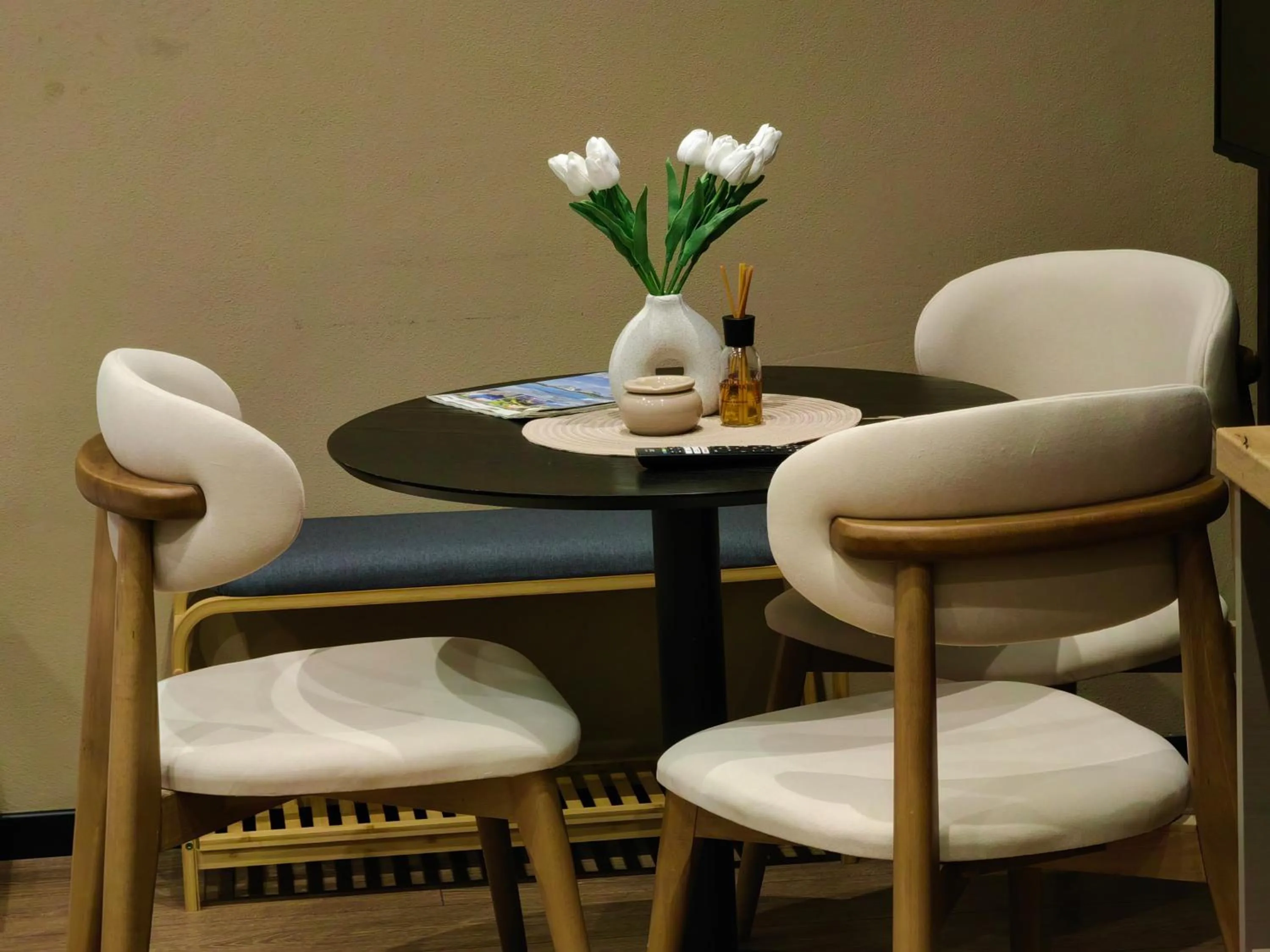 Dining area in Brianza Home