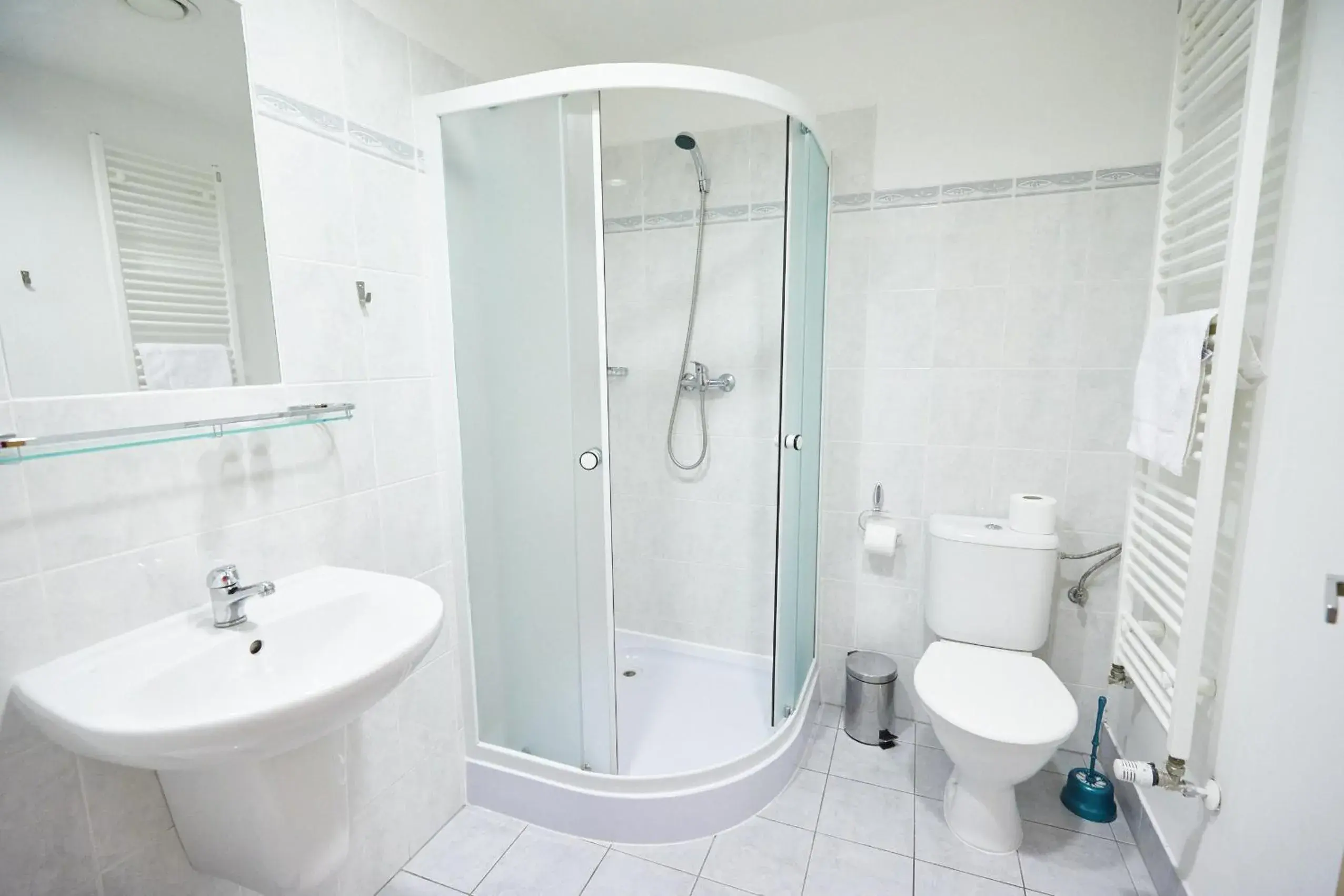 Shower in University Hotel Shower in University Hotel