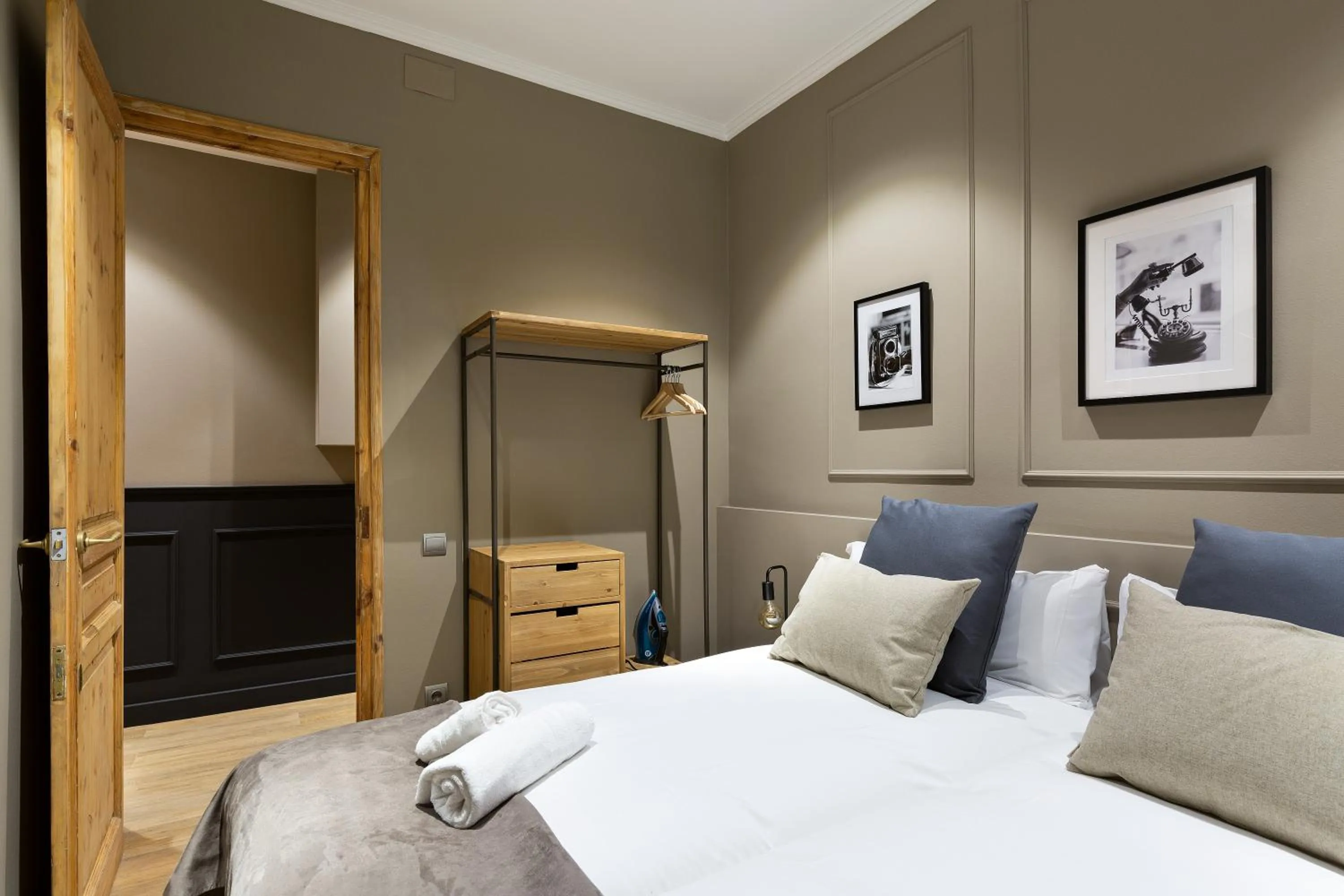 Bed in Sagrada266 by chicStays