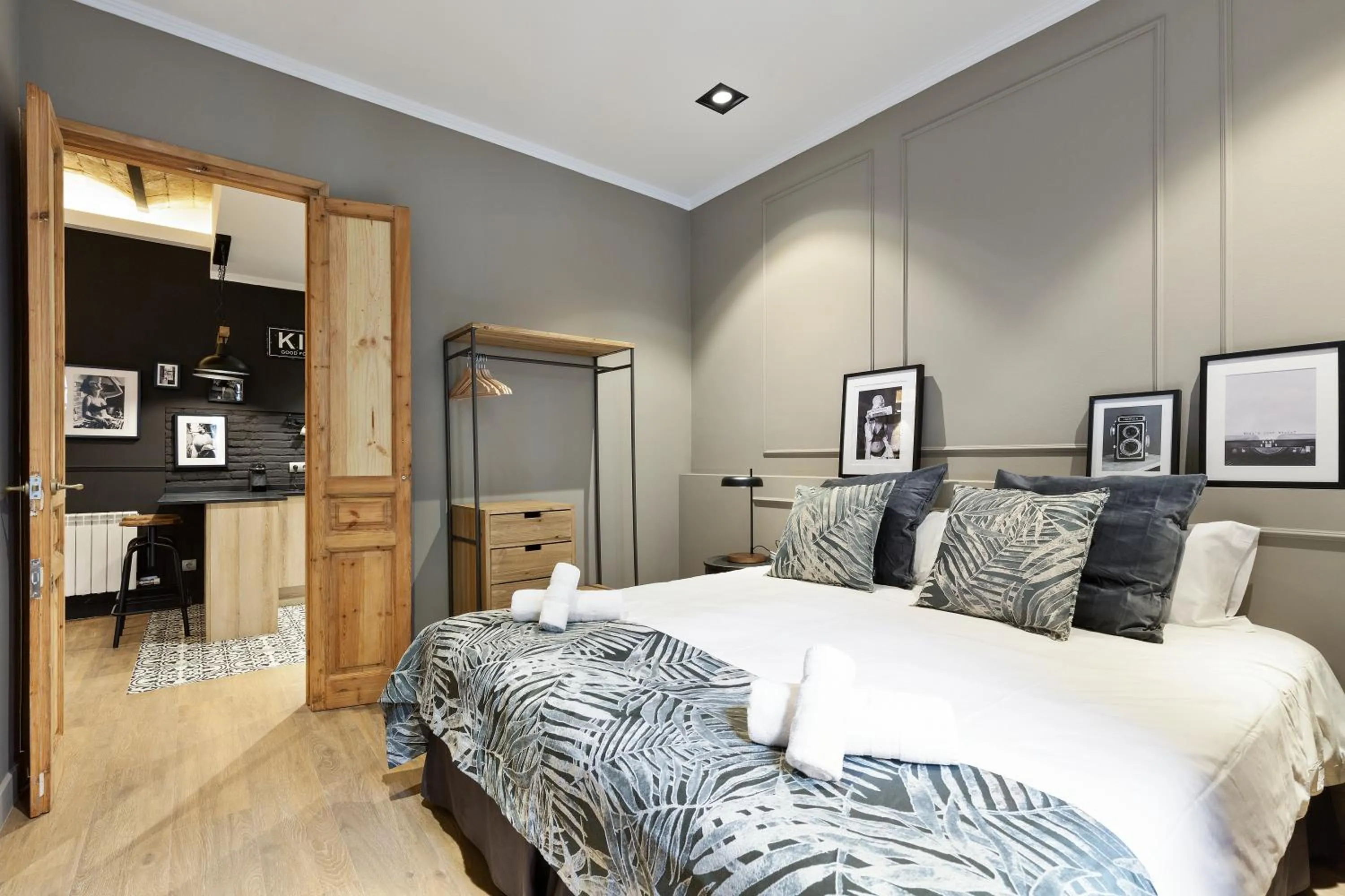 Bed in Sagrada266 by chicStays