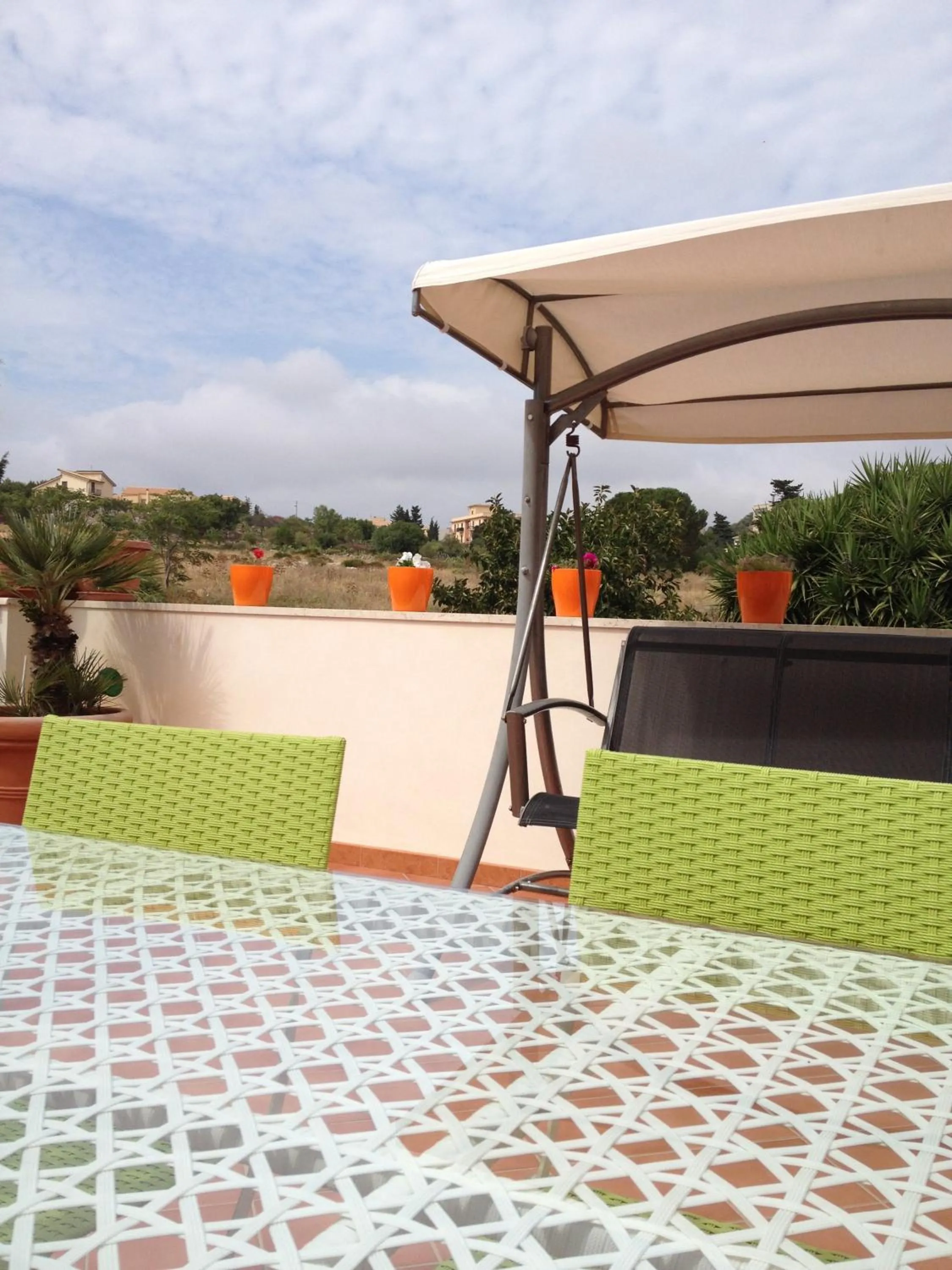 Balcony/Terrace in Orange Paradise b&b