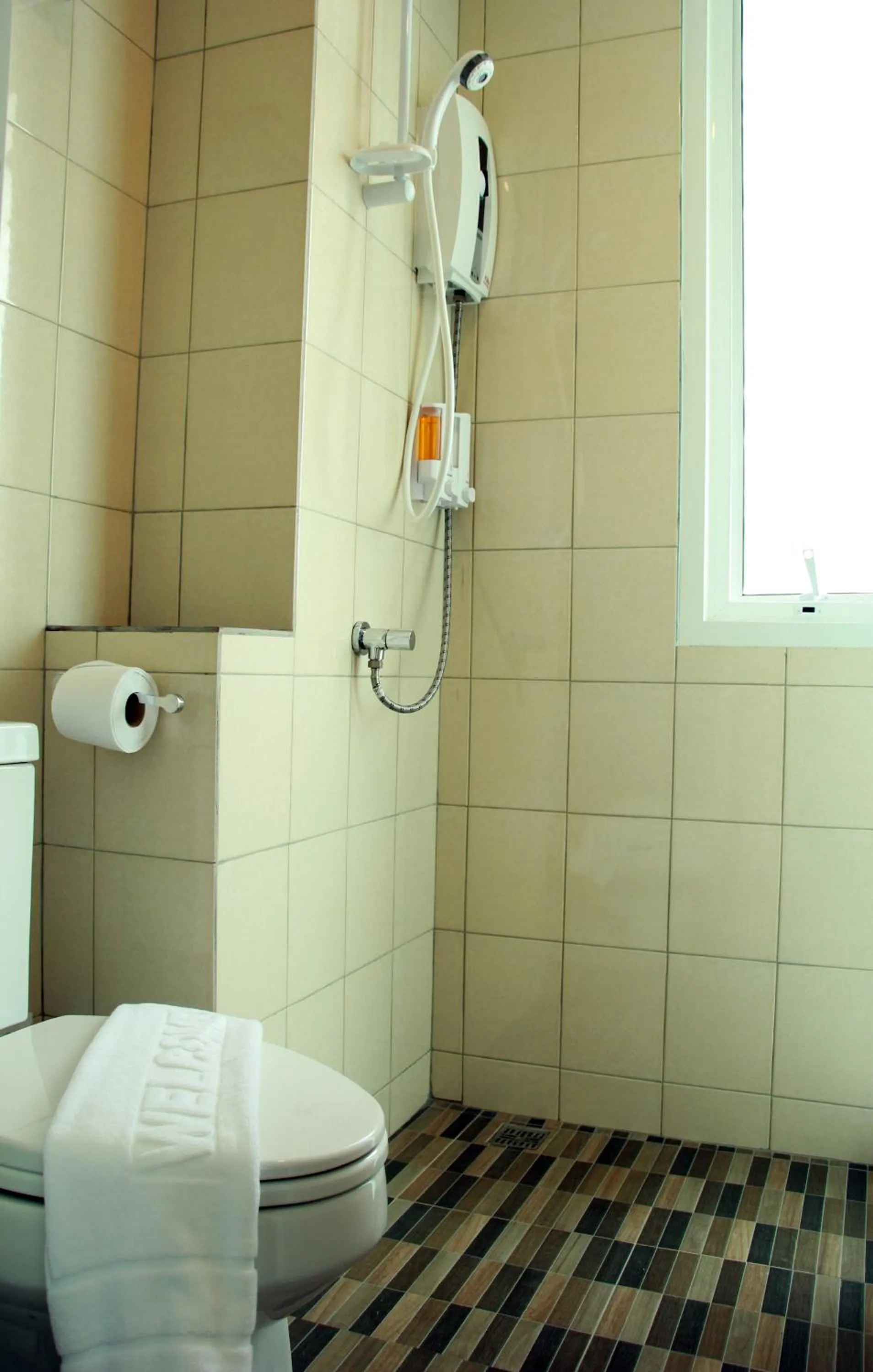 Shower in Cheeky Monkey's Samui