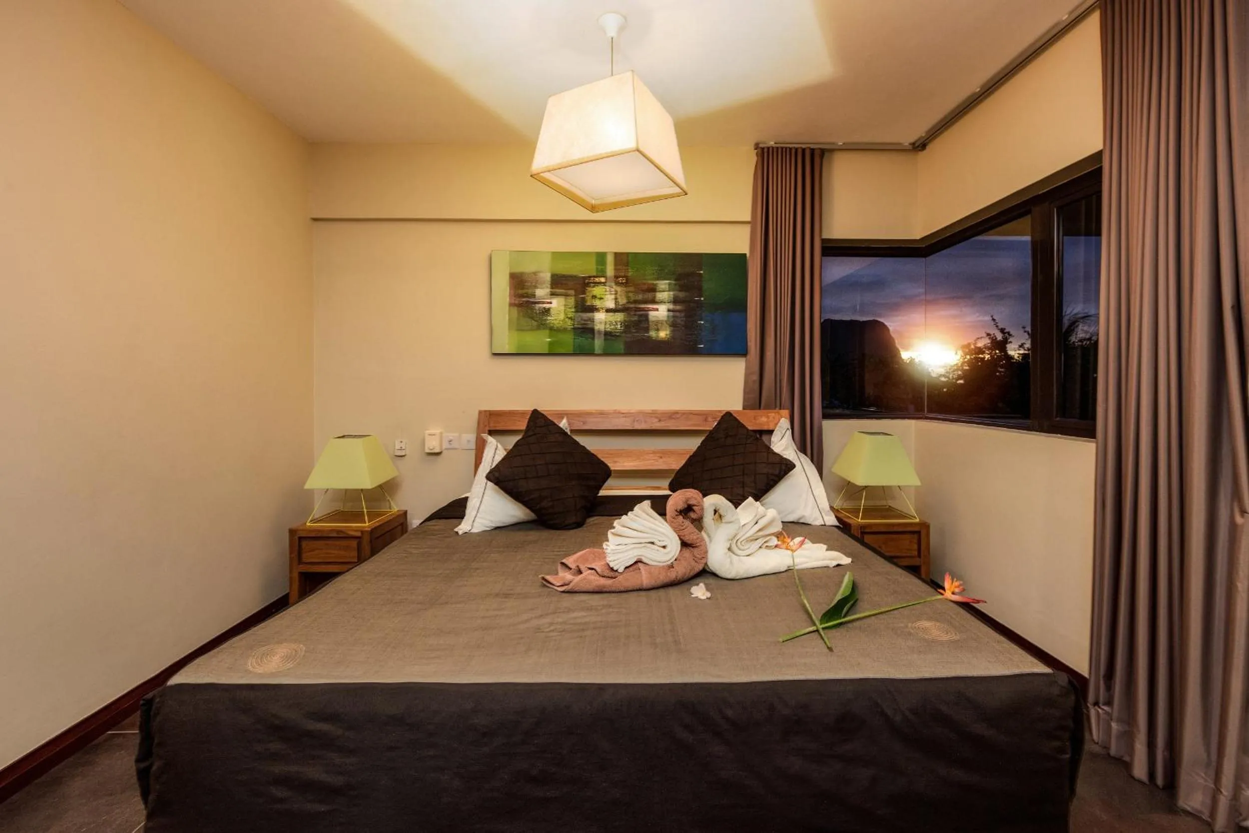 Bed in Happy Days Guest House