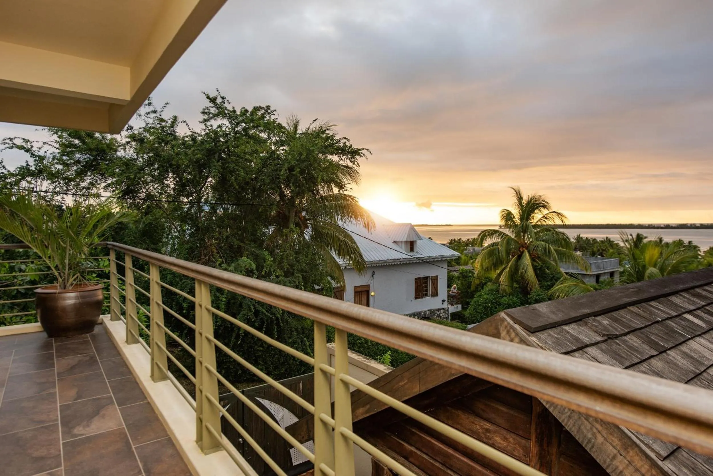 Balcony/Terrace in Happy Days Guest House