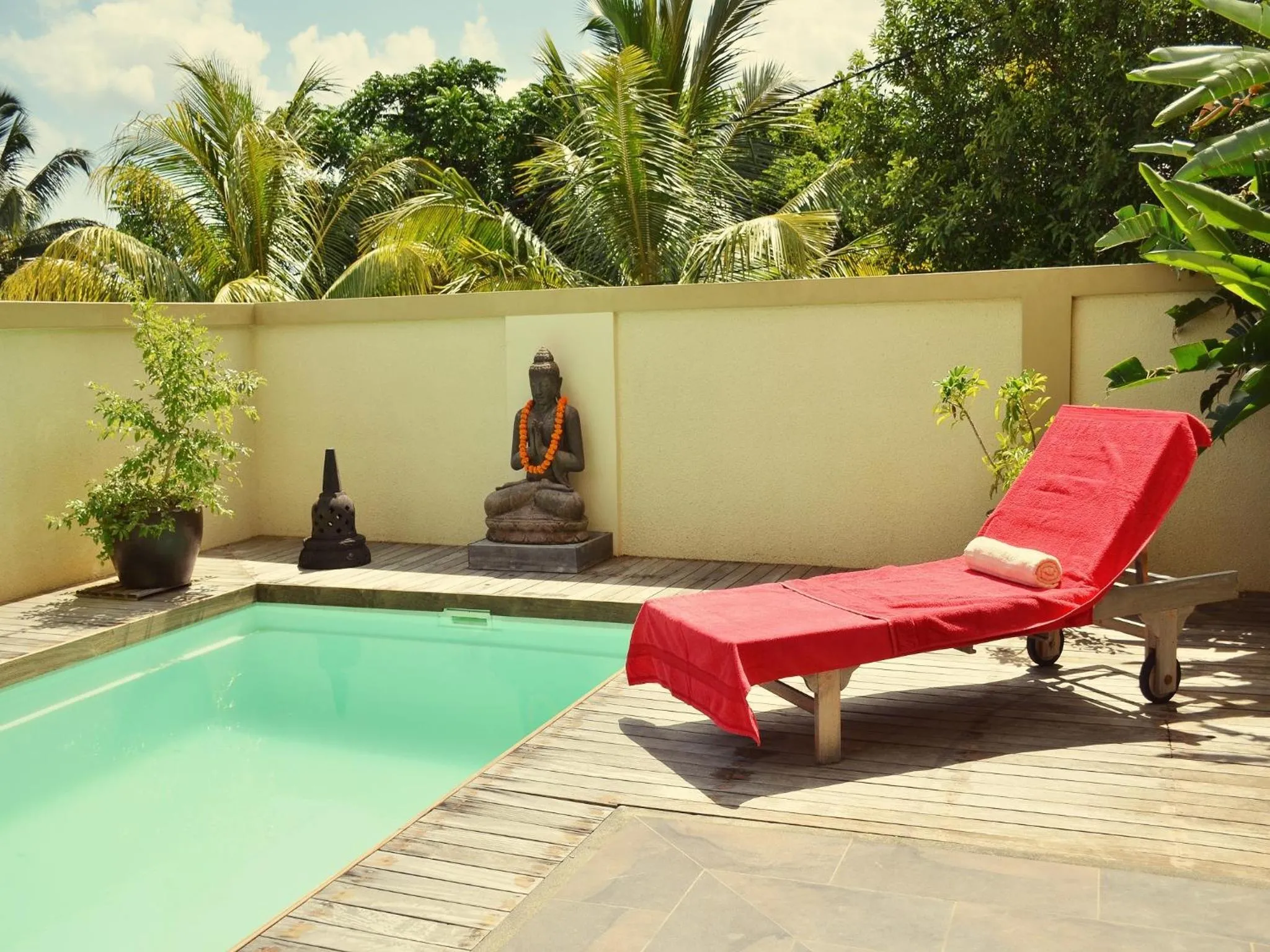 Patio in Happy Days Guest House