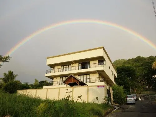 Facade/entrance in Happy Days Guest House