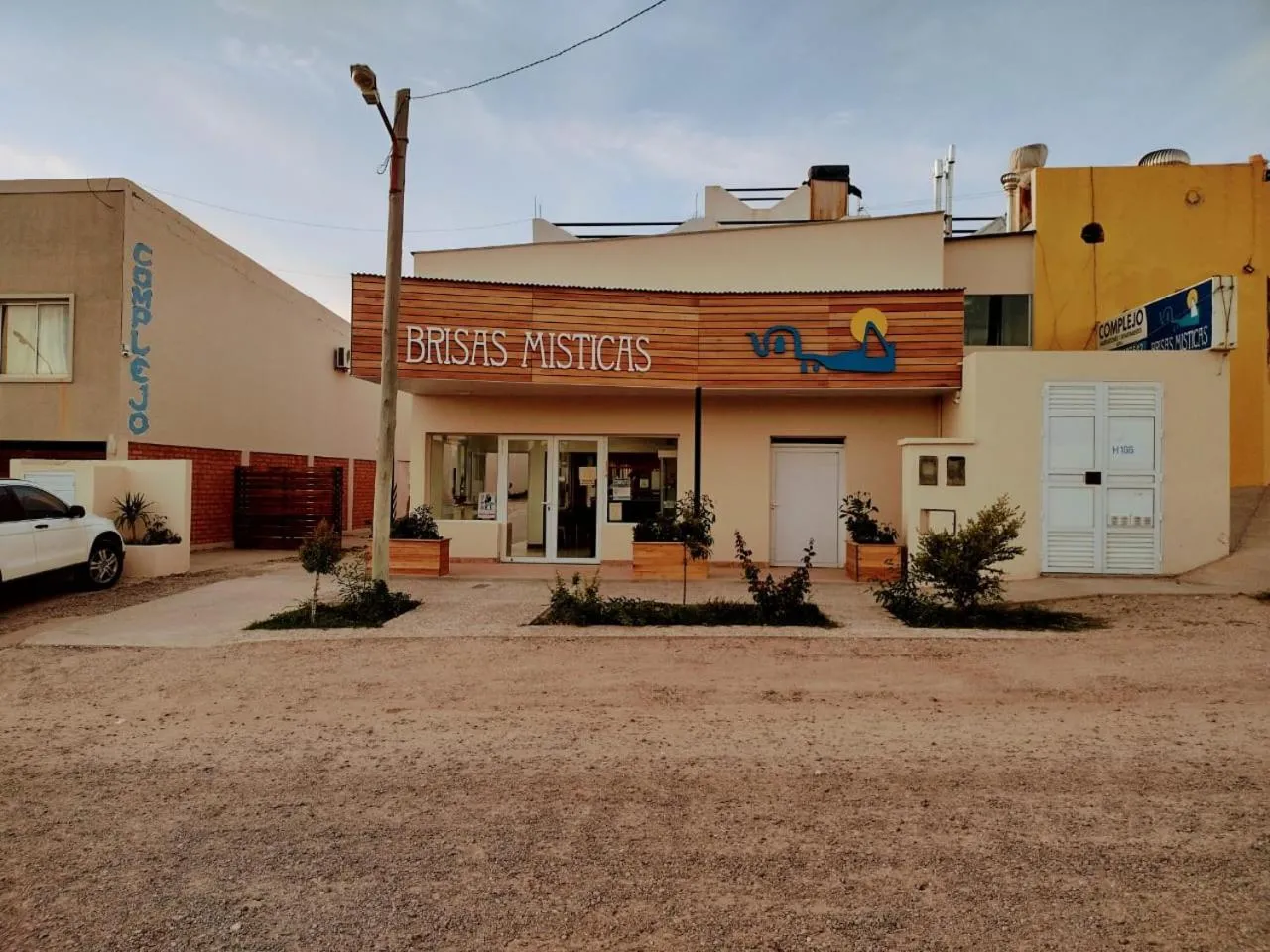 Property building in Complejo Brisas Místicas