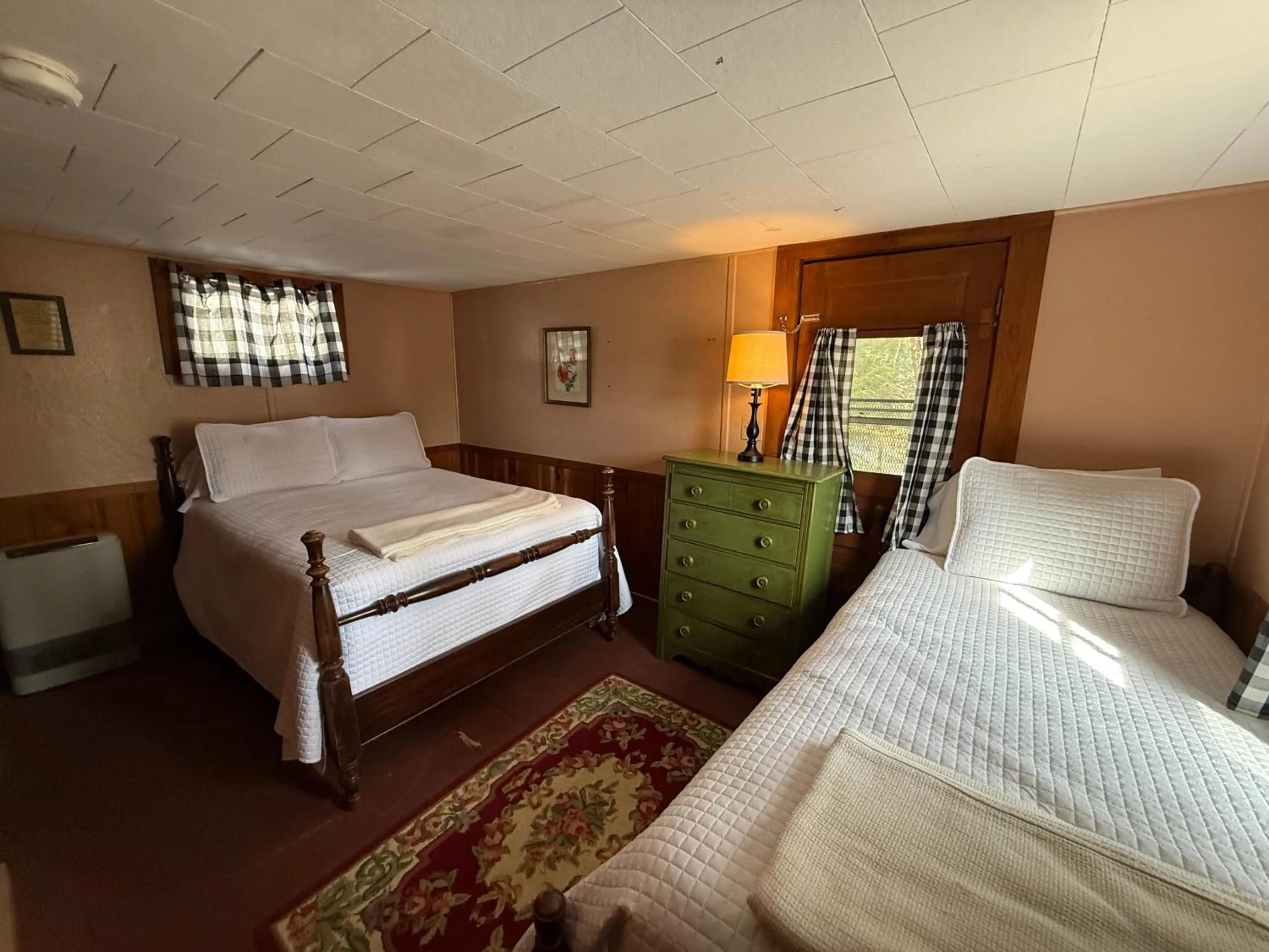 Bed in Cottage Place on Squam Lake