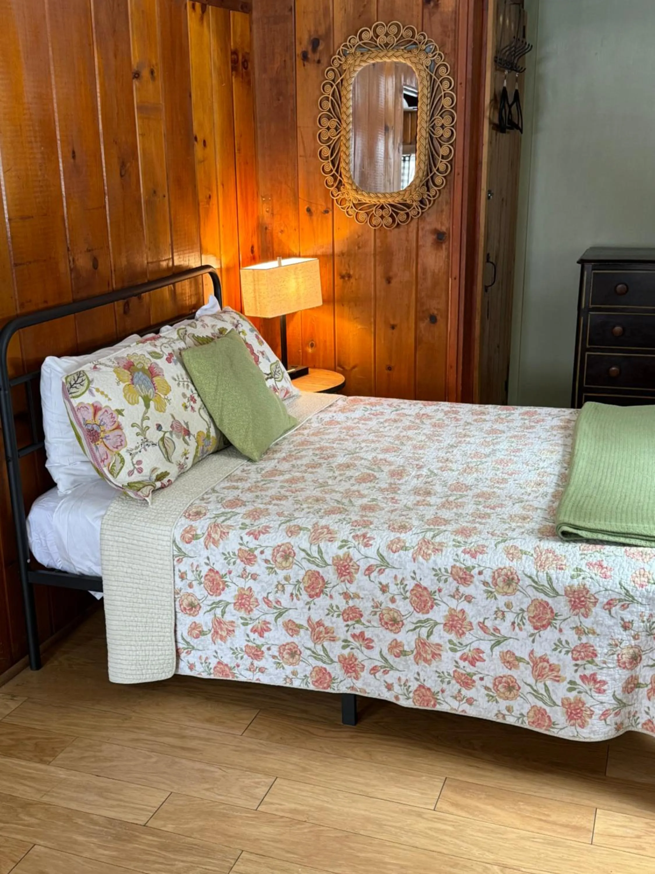Bed in Cottage Place on Squam Lake