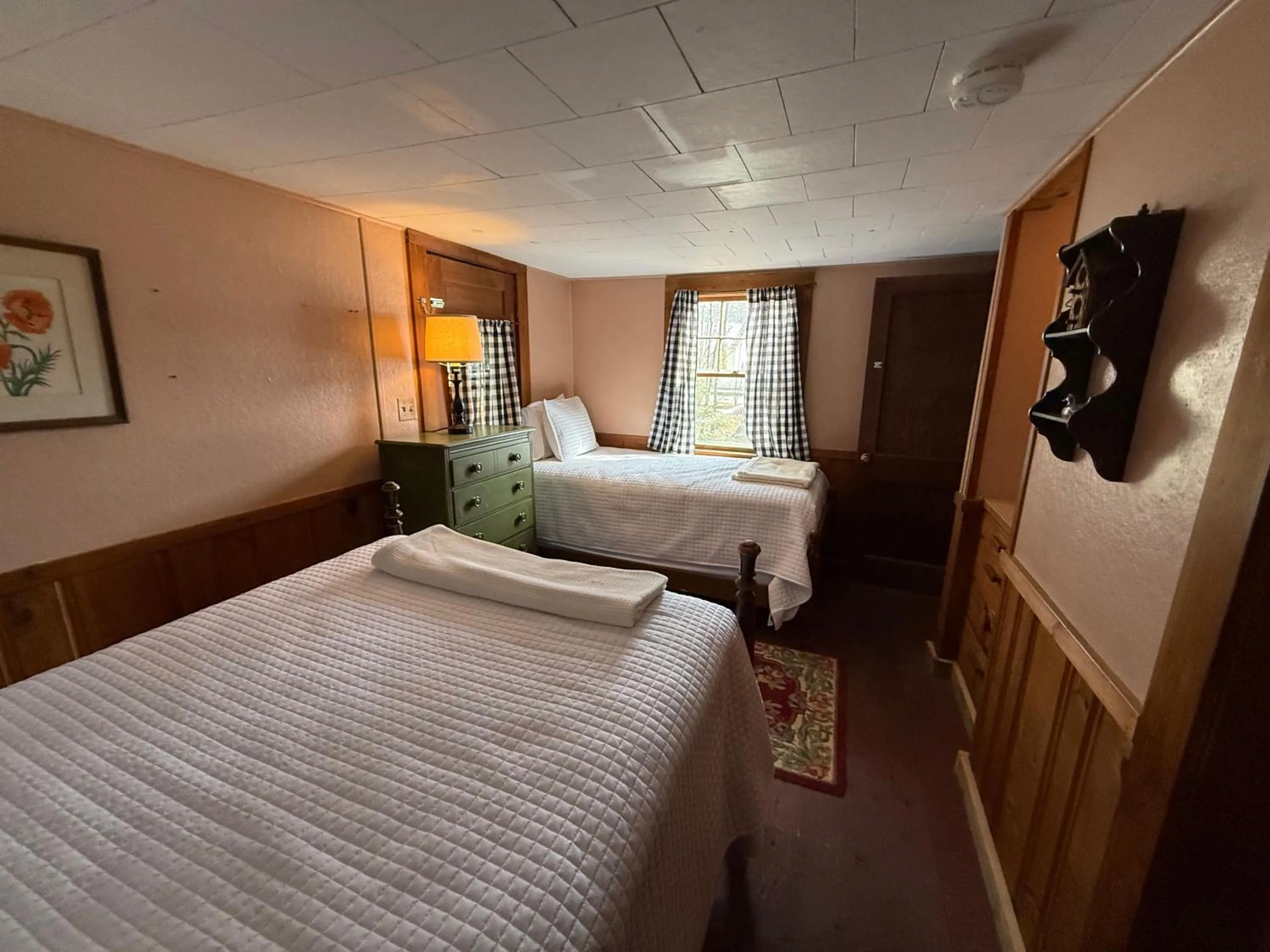 Bed in Cottage Place on Squam Lake