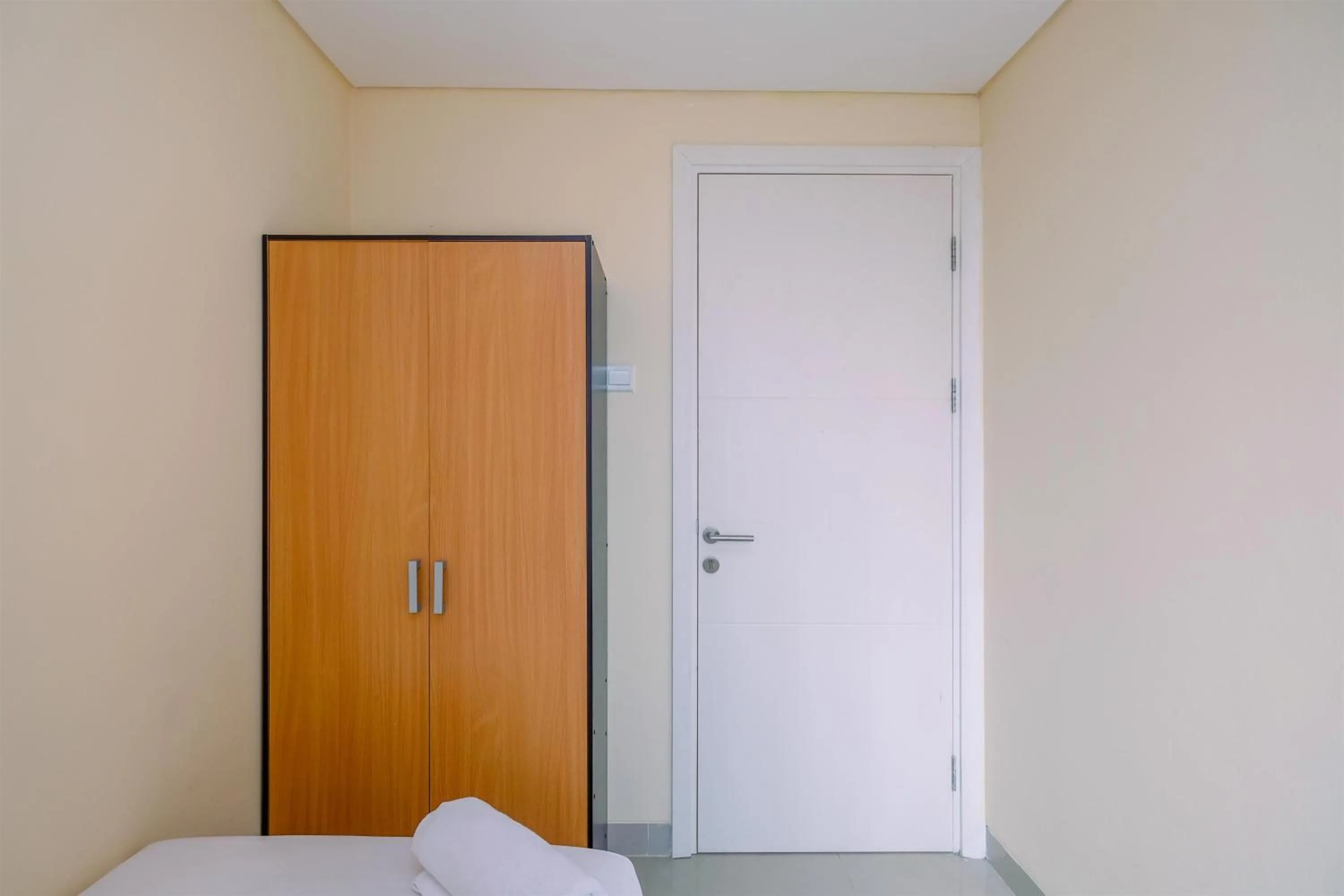 2BR Best Rate Kebayoran Icon Apartment near Gandaria City By Travelio