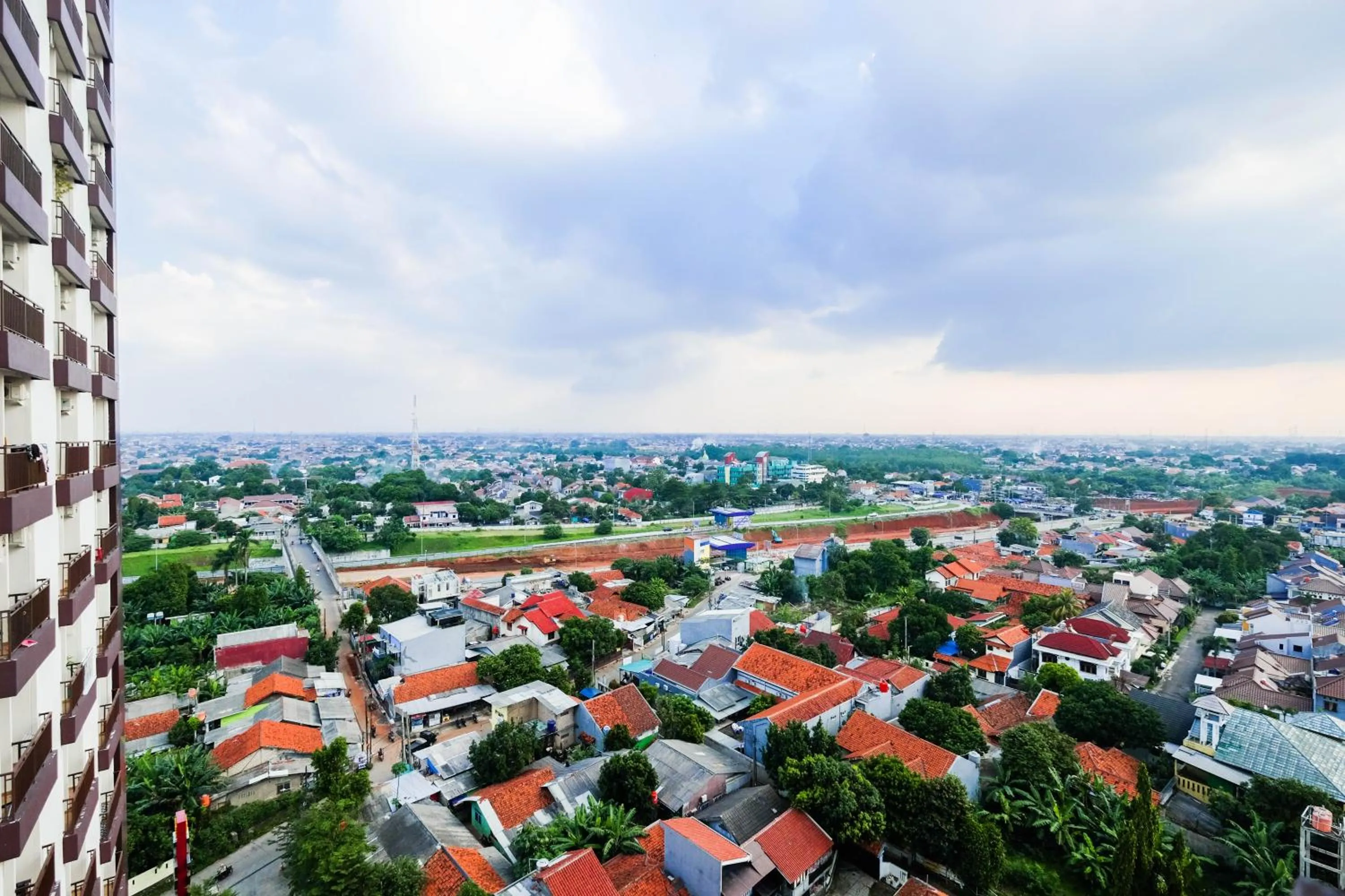 Fully Furnished Studio with Comfortable Design Dave Apartment By Travelio