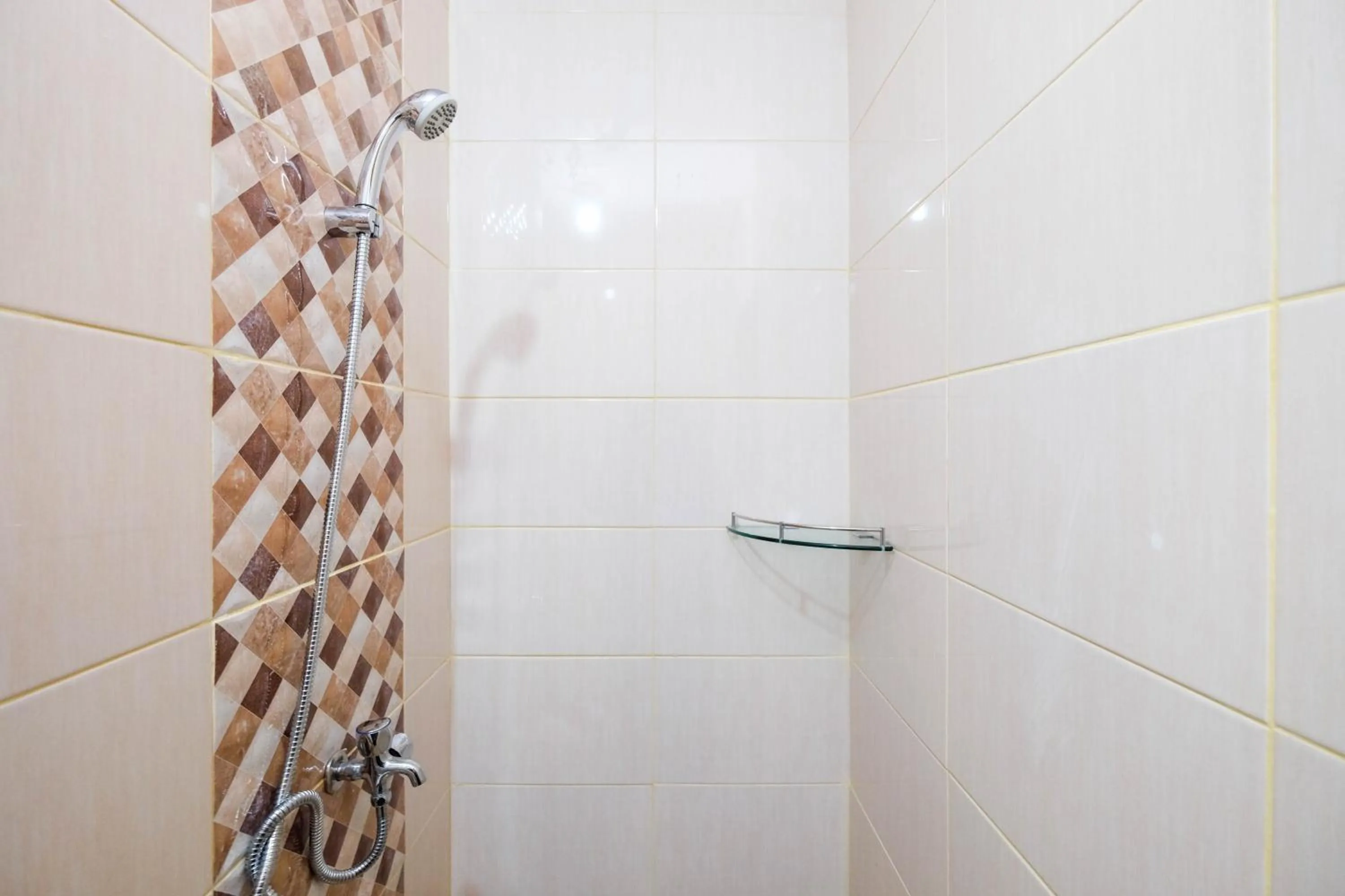 Fully Furnished Studio with Comfortable Design Dave Apartment By Travelio