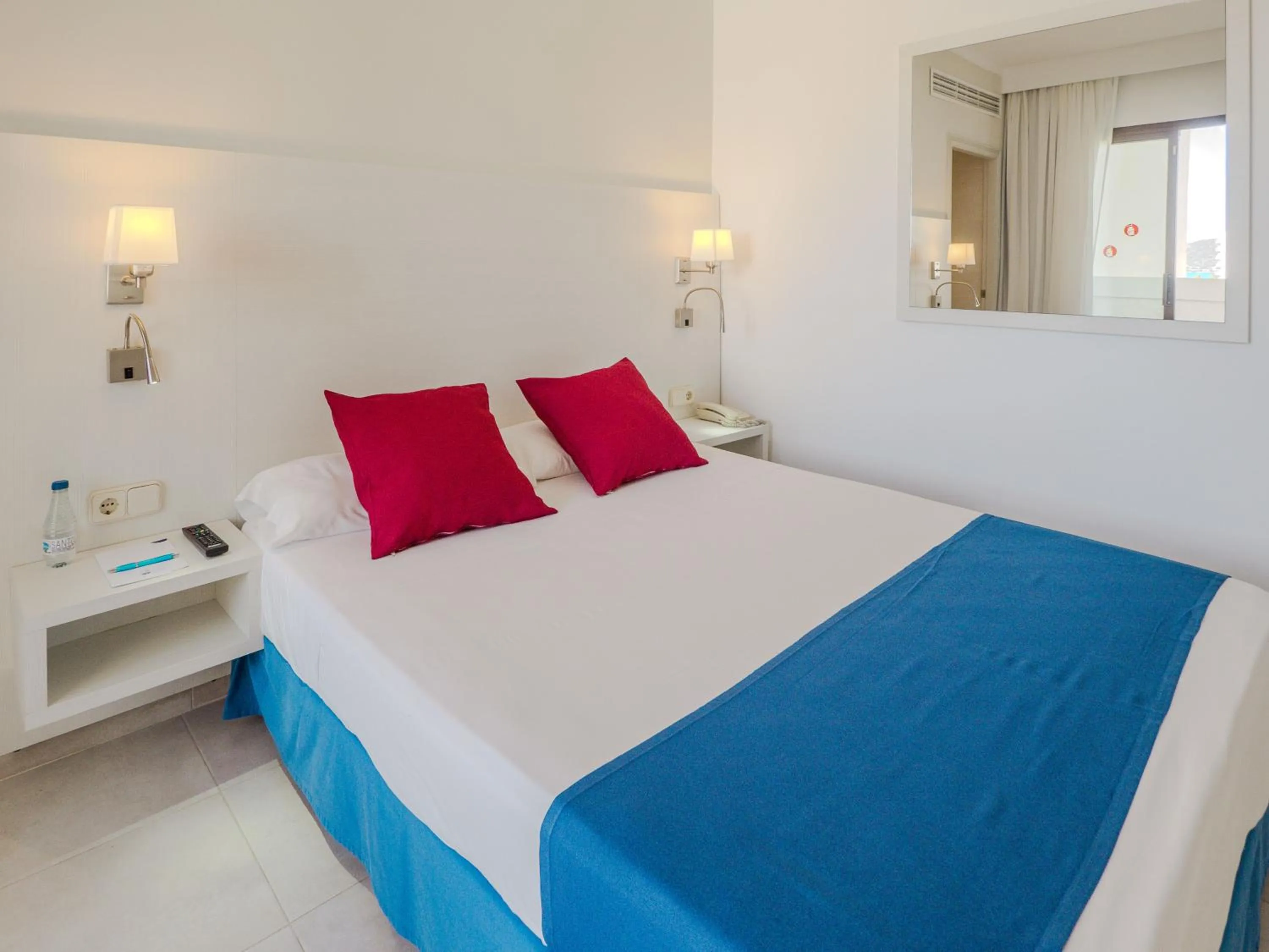 Bed in Hotel La Santa Maria