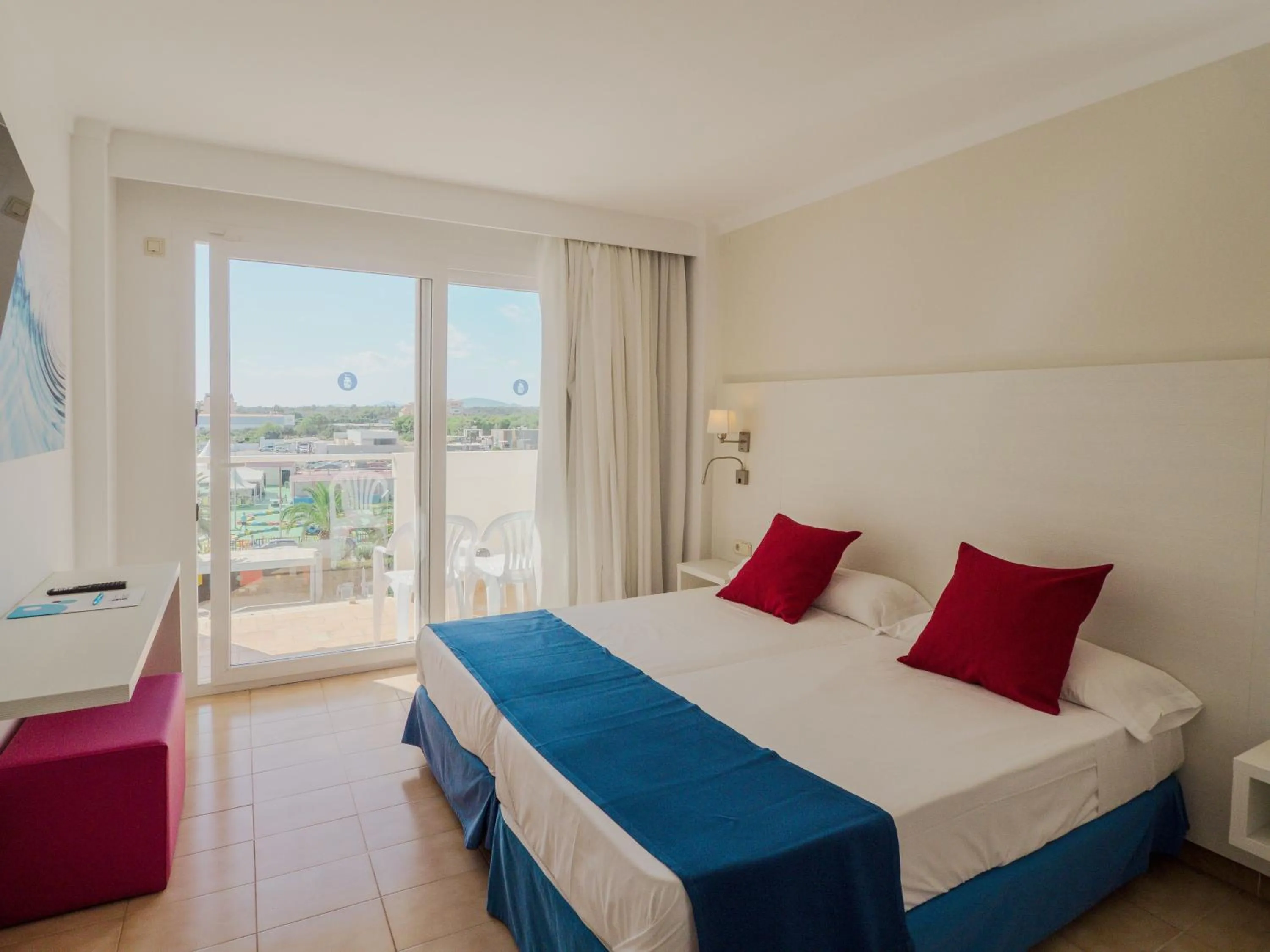 Bed in Hotel La Santa Maria