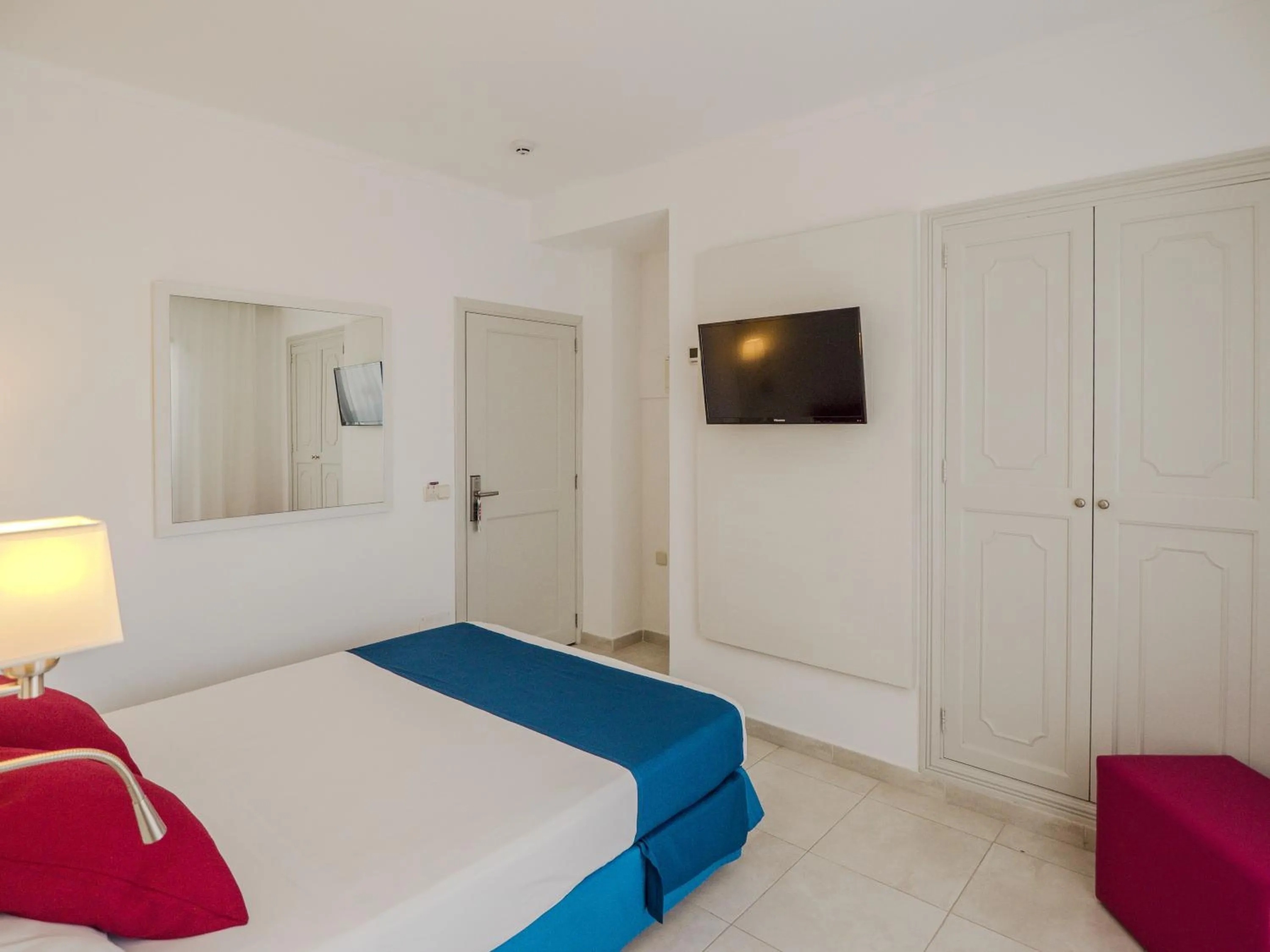 Bed in Hotel La Santa Maria