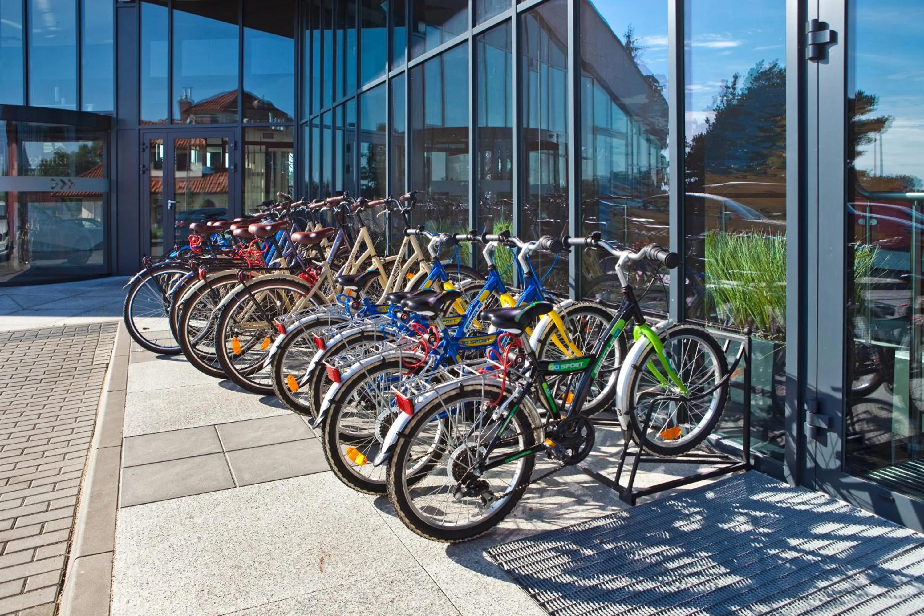 Cycling in Apartamenty Premium N11 Mikołajki - Destigo Hotels