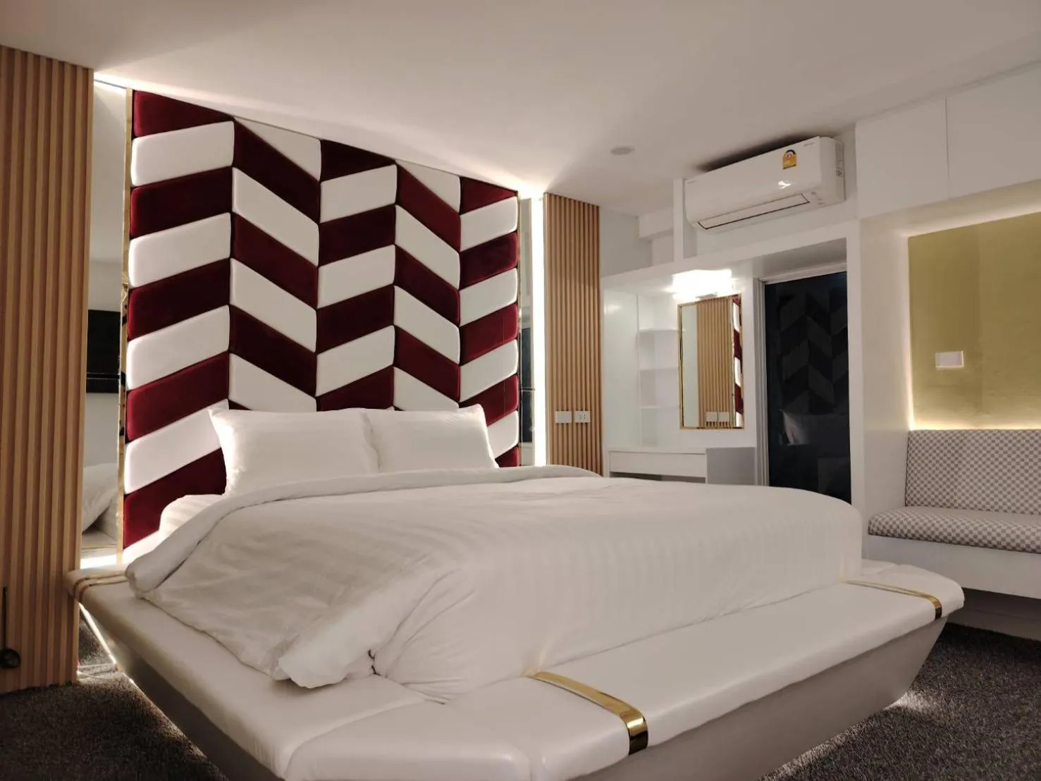 Bed in DEBUA White House