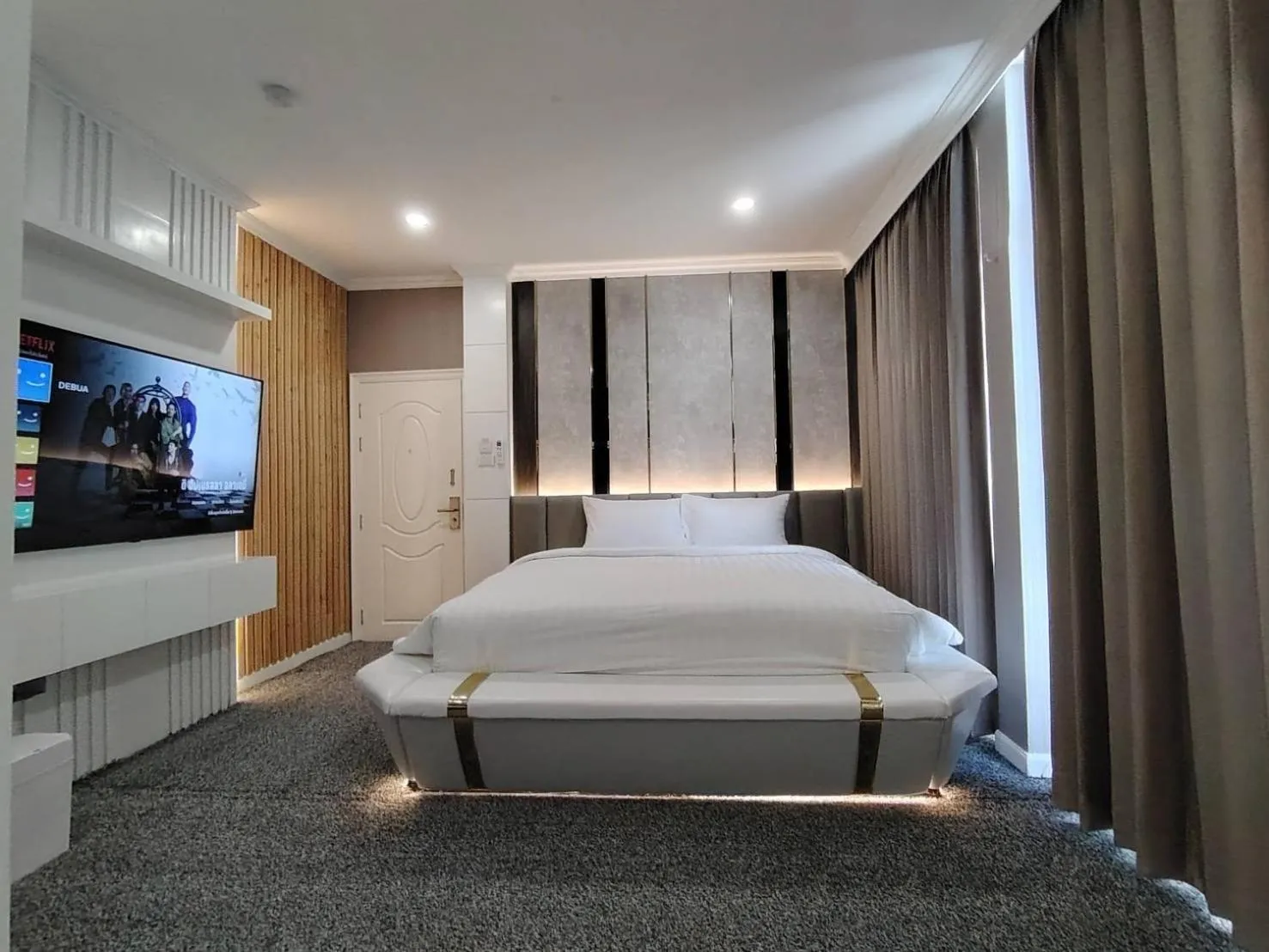 Bed in DEBUA White House