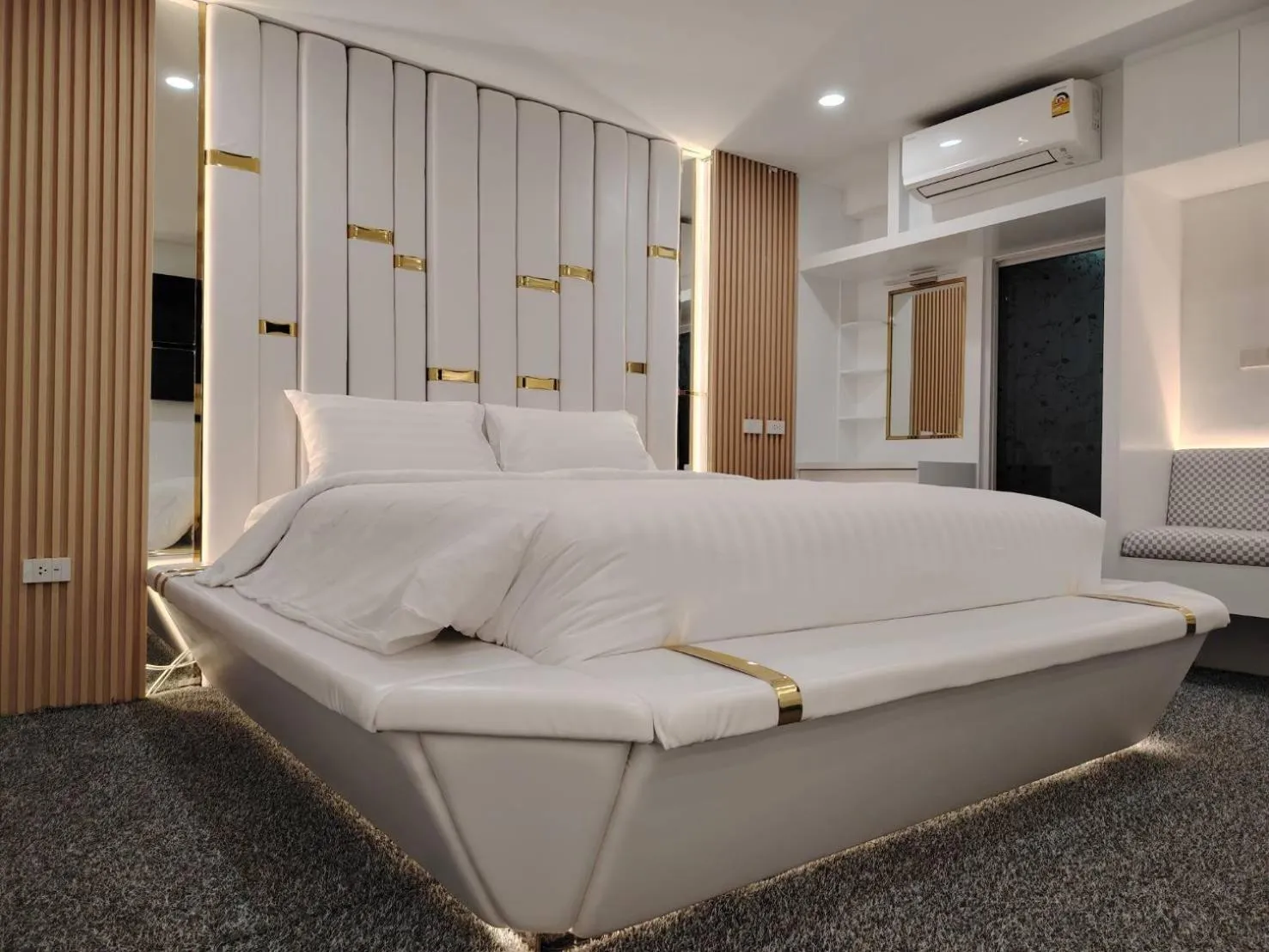 Bed in DEBUA White House