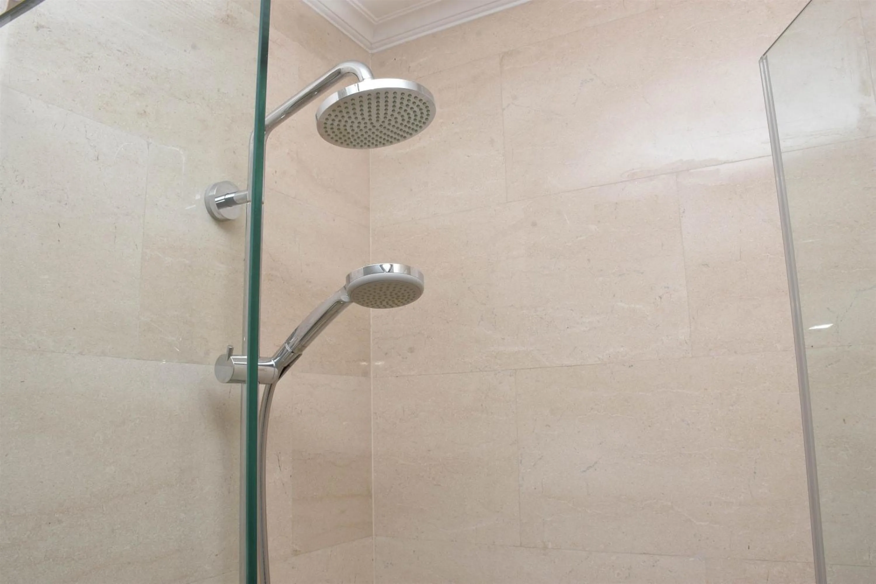 Cozy Living Studio at Menteng Park Apartment By Travelio