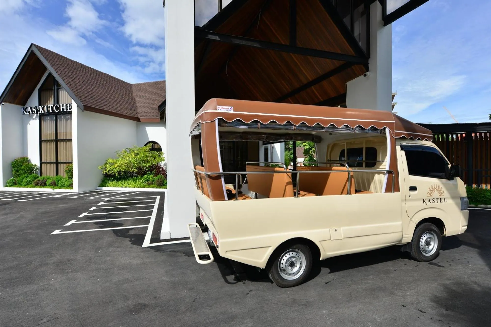 Area and facilities in Kastel Pattaya Hotel