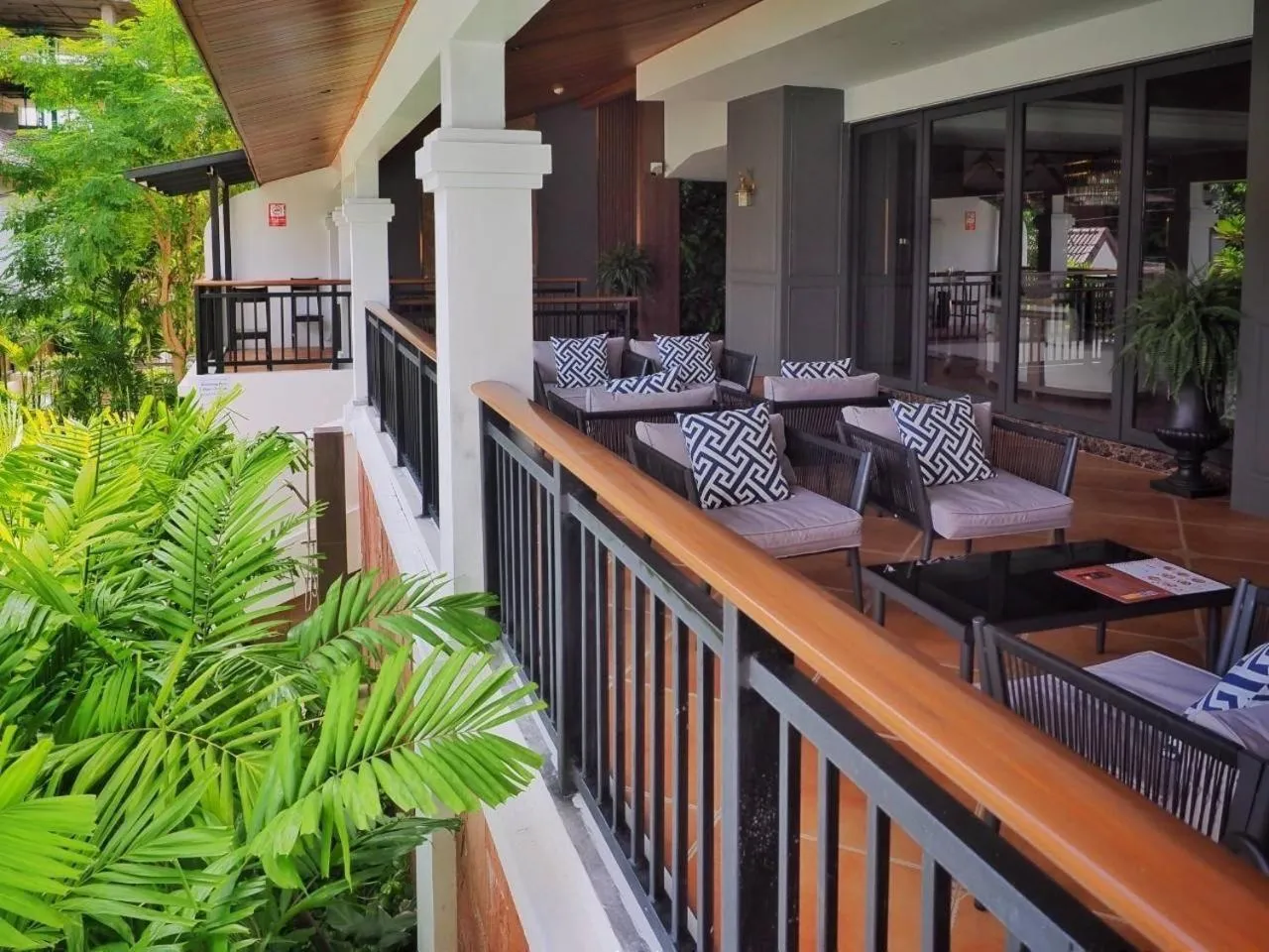 Restaurant/places to eat in Kastel Pattaya Hotel