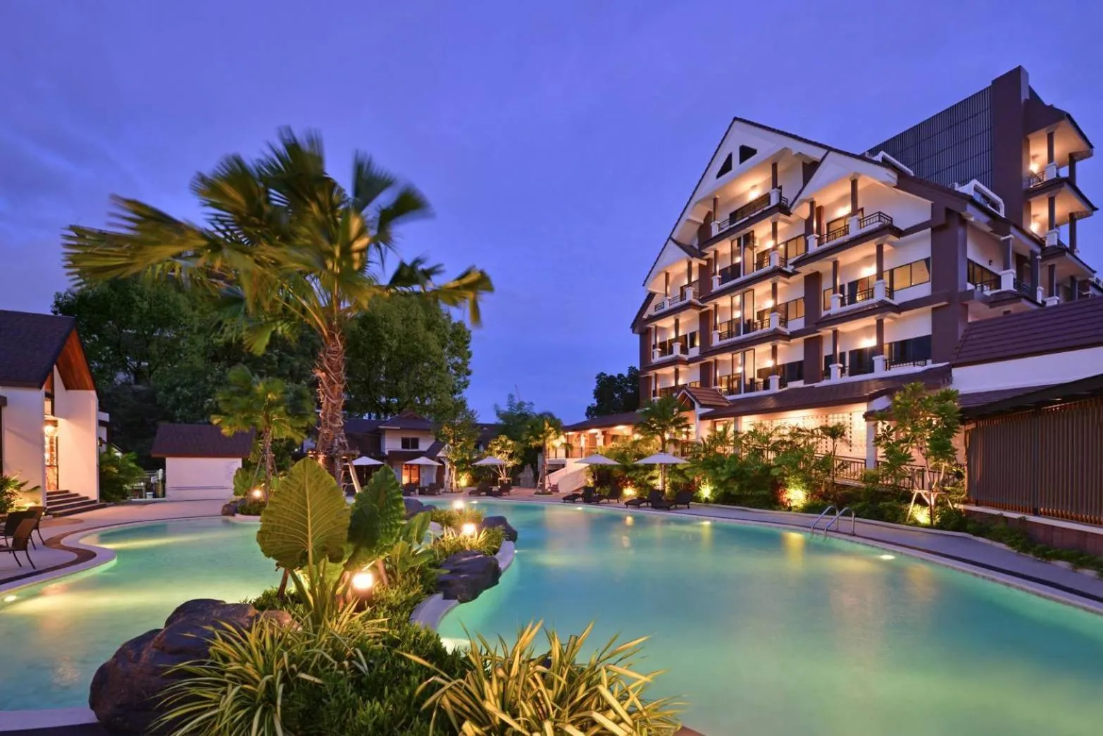 Property building in Kastel Pattaya Hotel