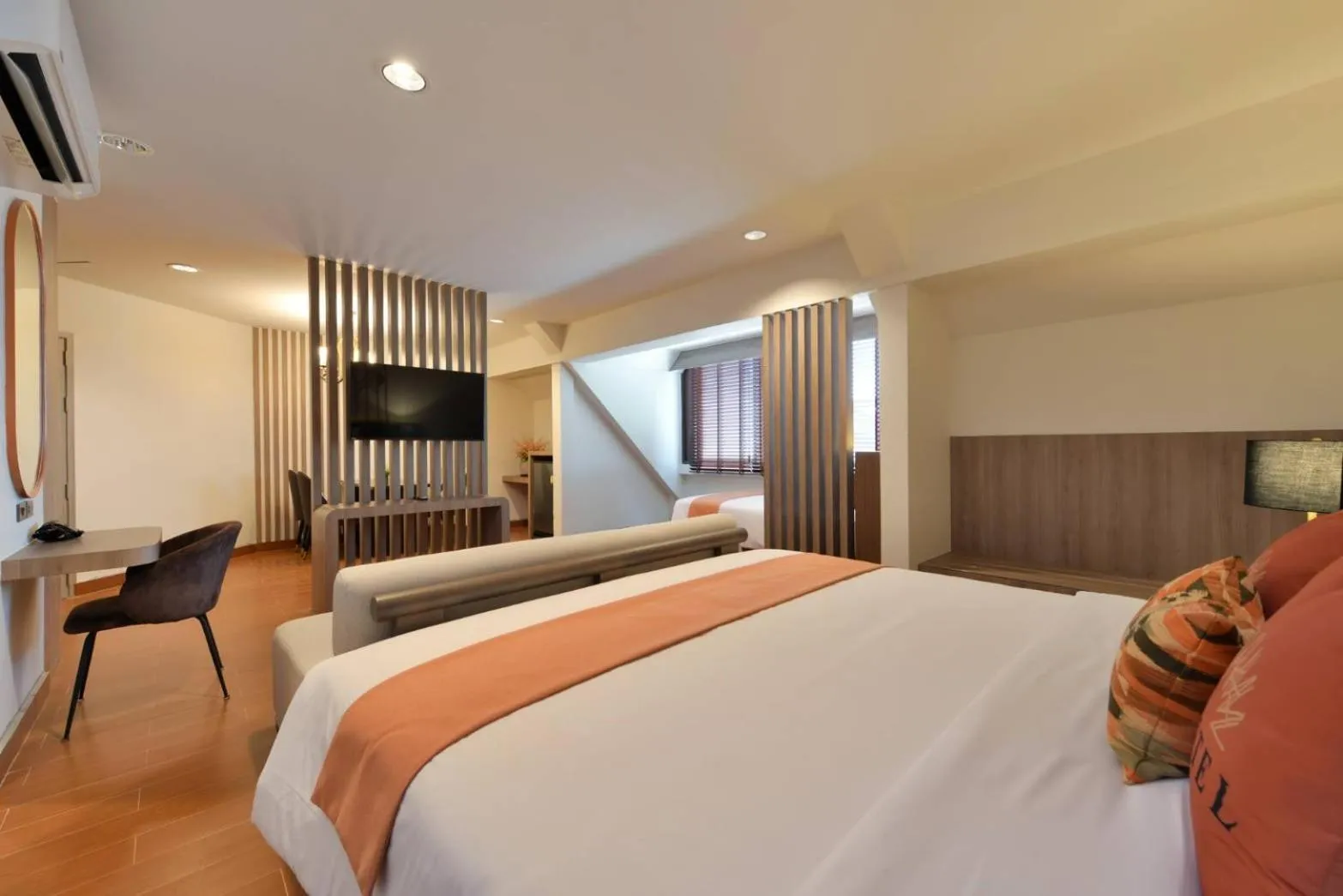 Bedroom, Bed in Kastel Pattaya Hotel