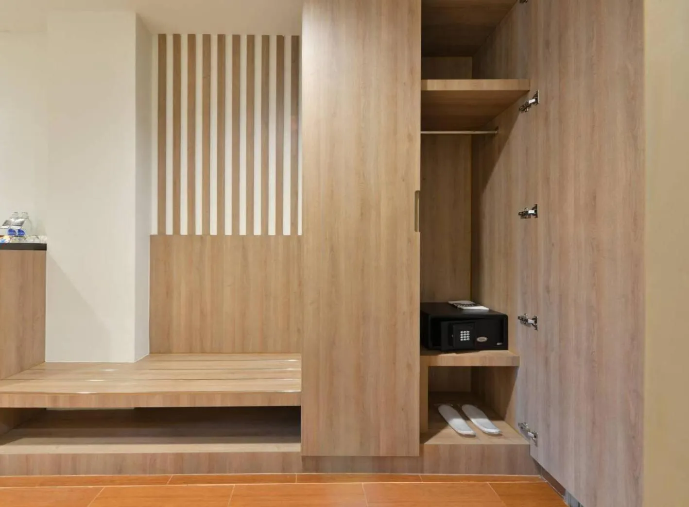 Bedroom in Kastel Pattaya Hotel