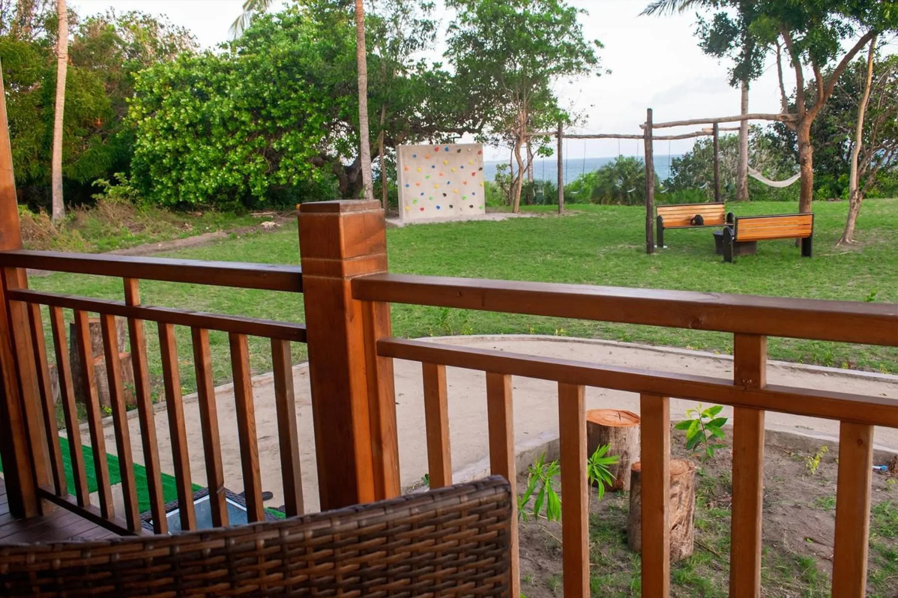 Utende Seacliff Resort