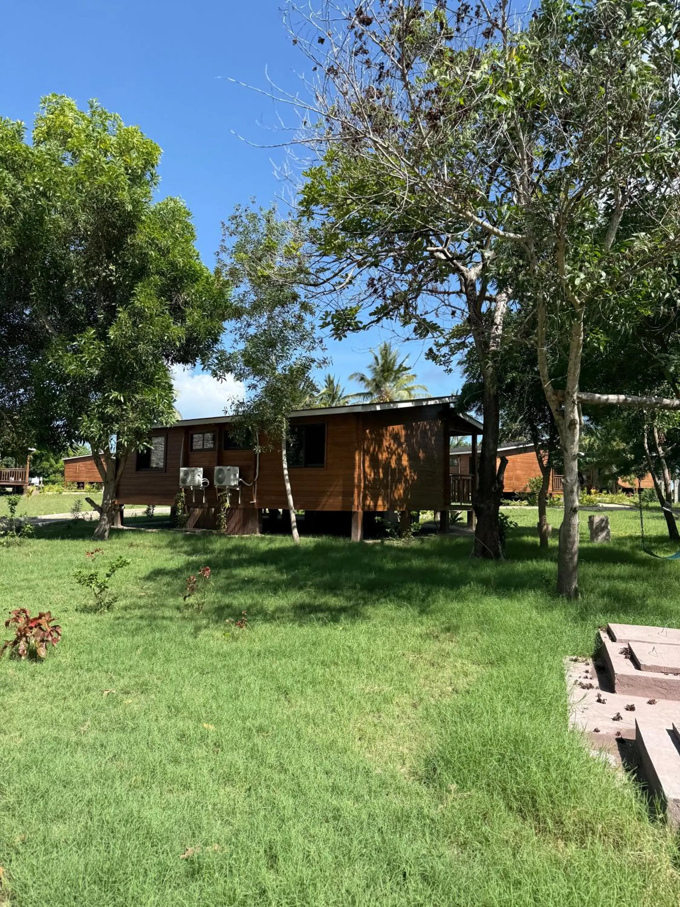 Utende Seacliff Resort