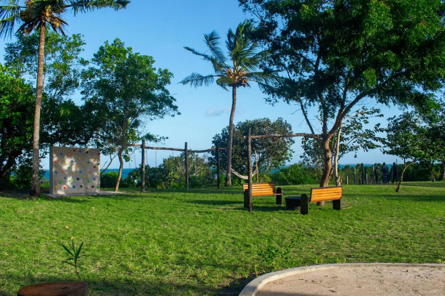 Utende Seacliff Resort