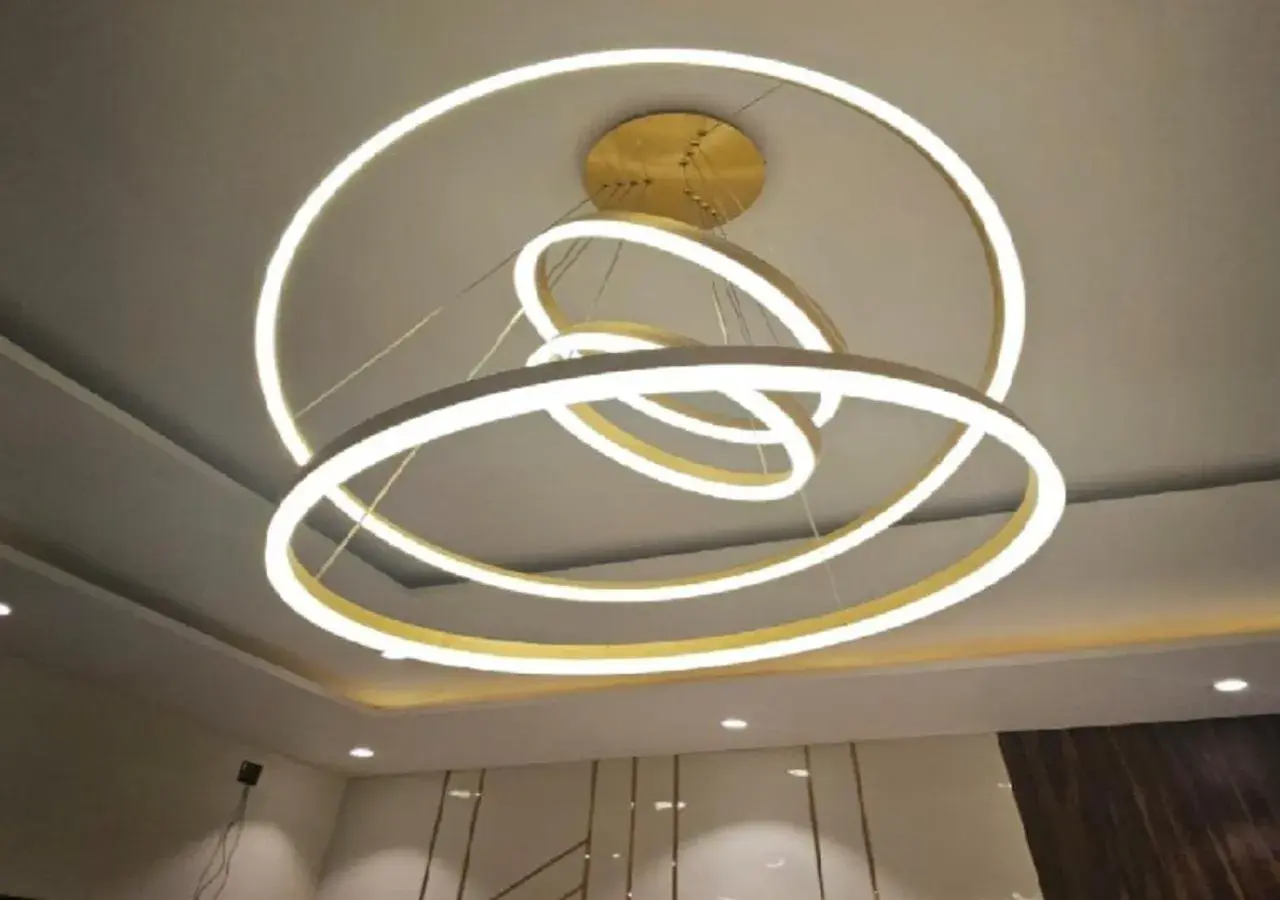 Property building in Triveni International Property building in Triveni International