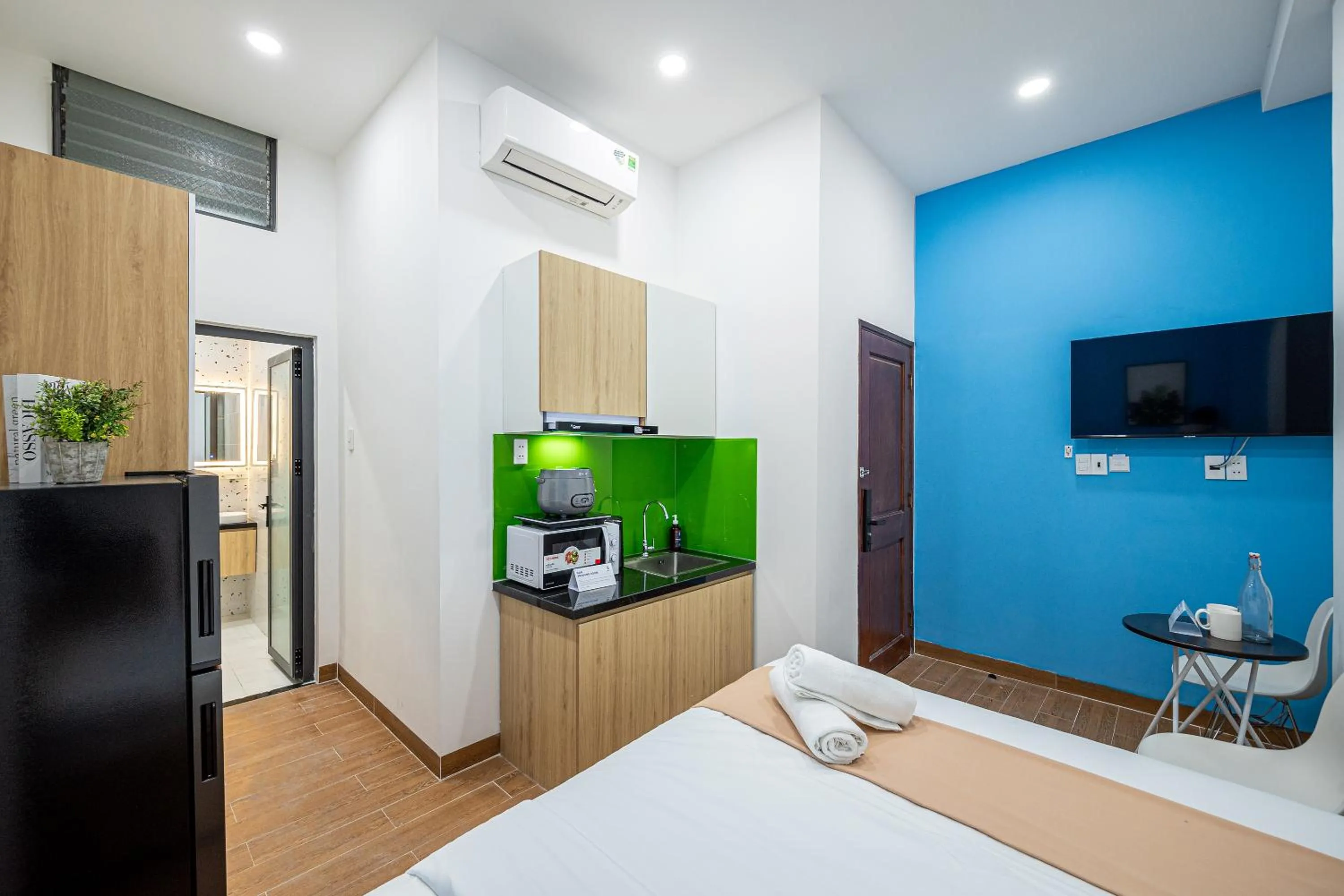 TV and multimedia, Bed in Cozrum Homes - Spring Residence