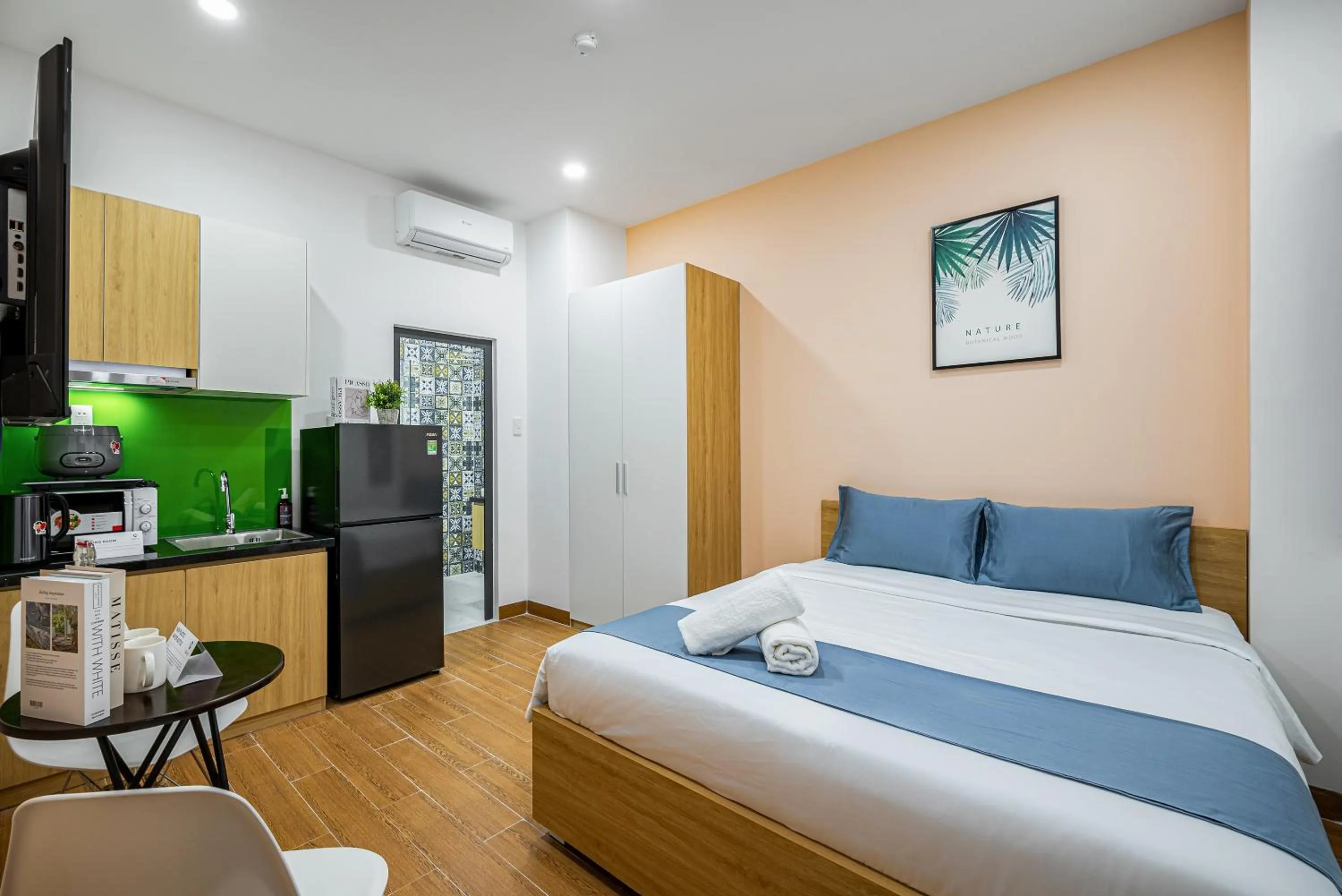TV and multimedia, Bed in Cozrum Homes - Spring Residence