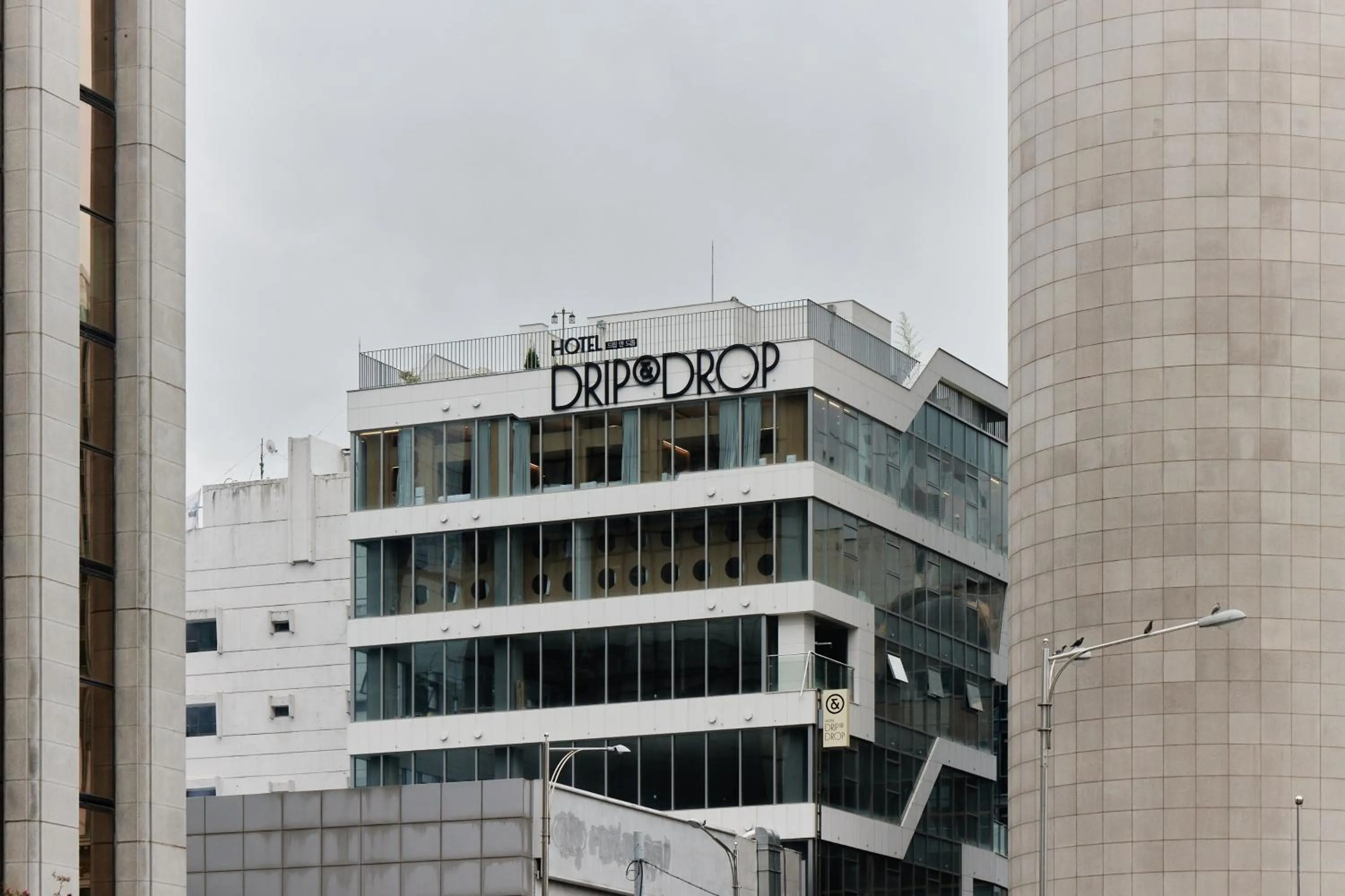 Property building in HOTEL DRIP&DROP, Myeongdong