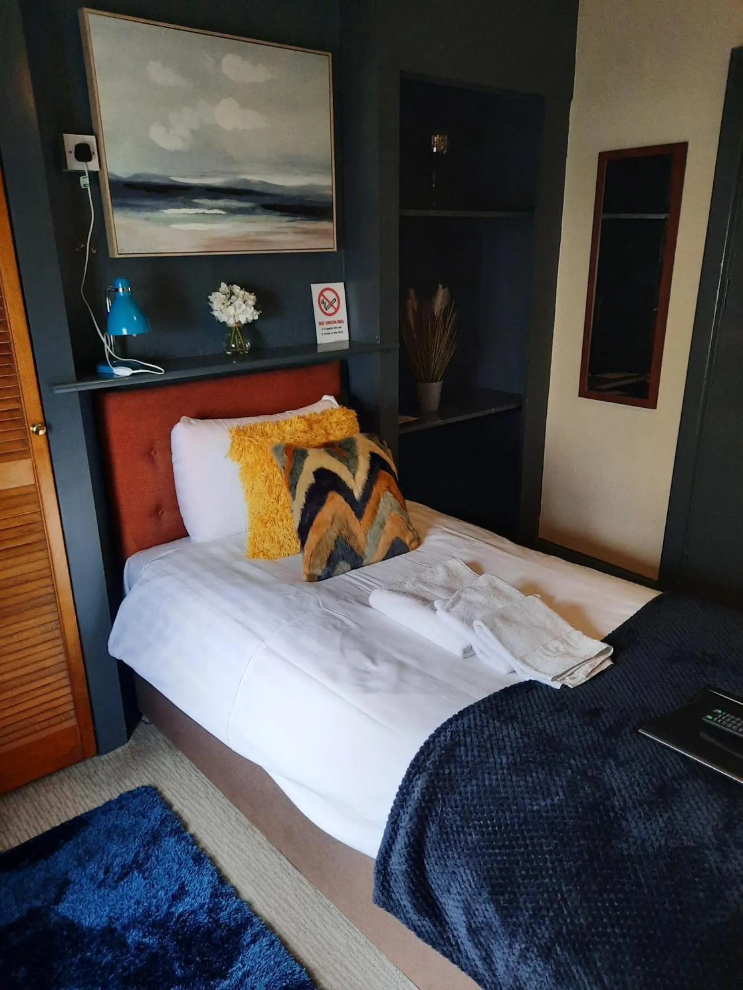 Bed in The Coach and Horses Inn