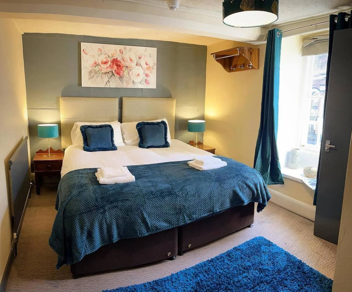 Bed in The Coach and Horses Inn
