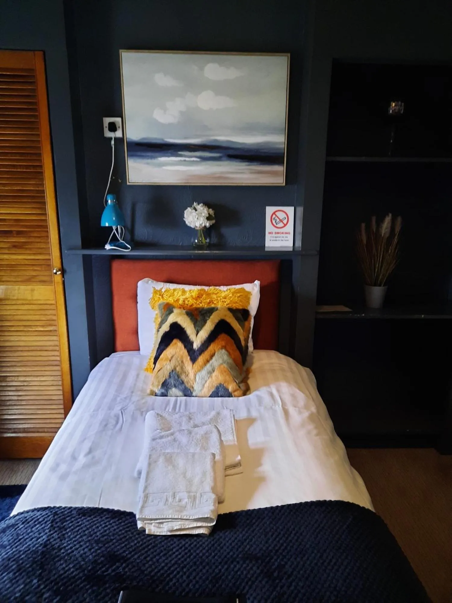 Bed in The Coach and Horses Inn