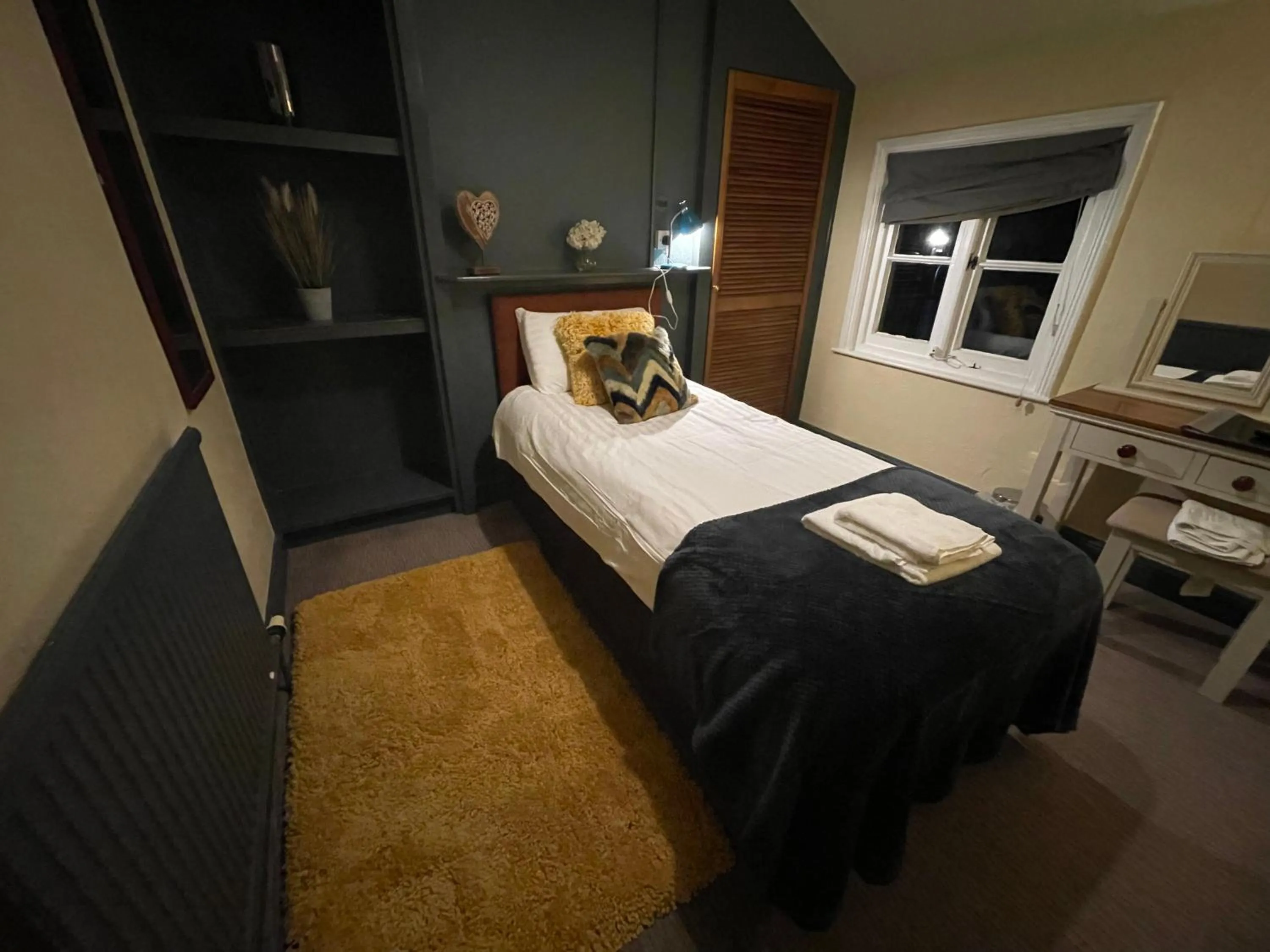 Bed in The Coach and Horses Inn