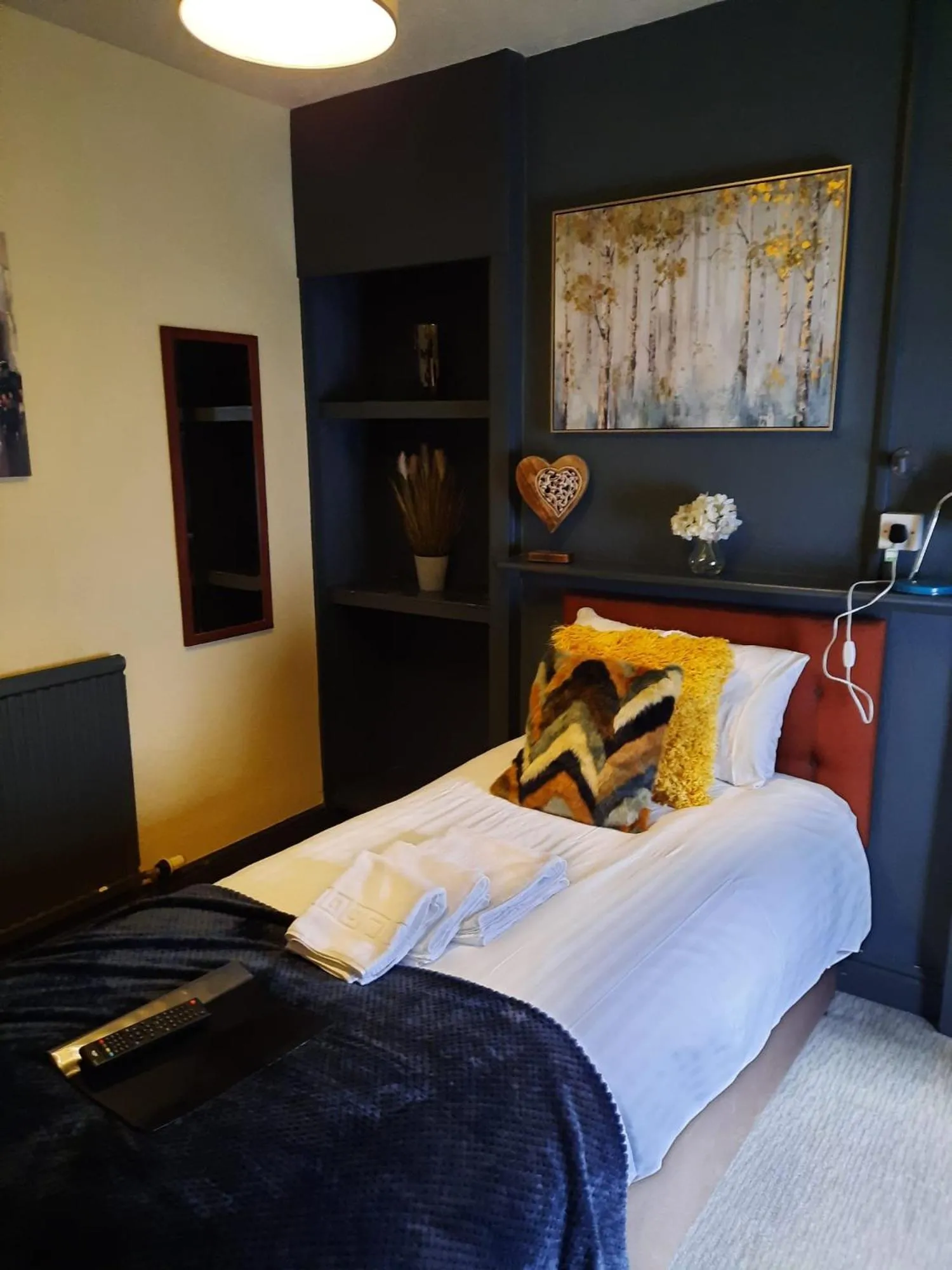 Bed in The Coach and Horses Inn
