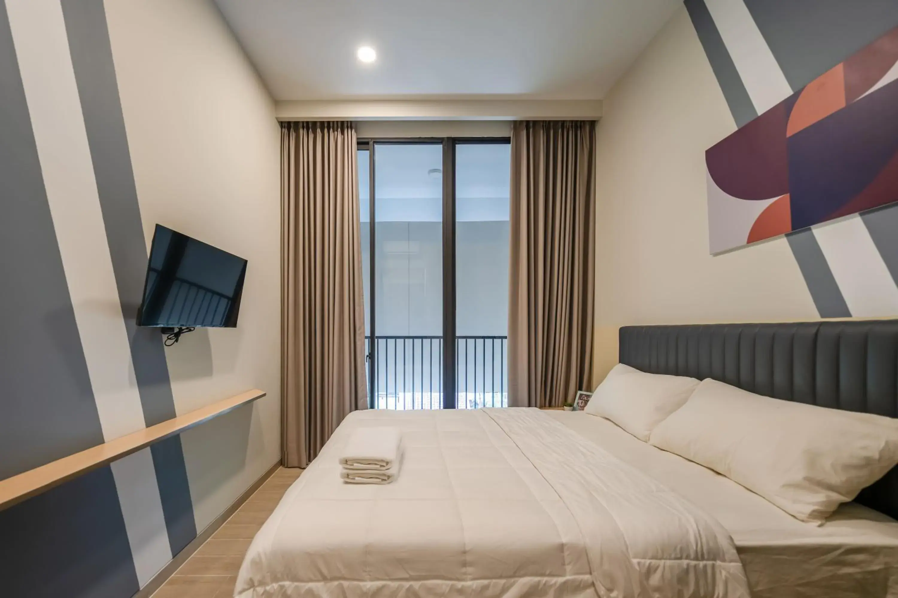 Bedroom, Bed in Cove Equatoria Bedroom, Bed in Cove Equatoria