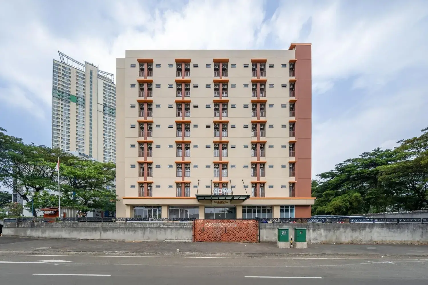 Property building in Cove Casaduta Property building in Cove Casaduta