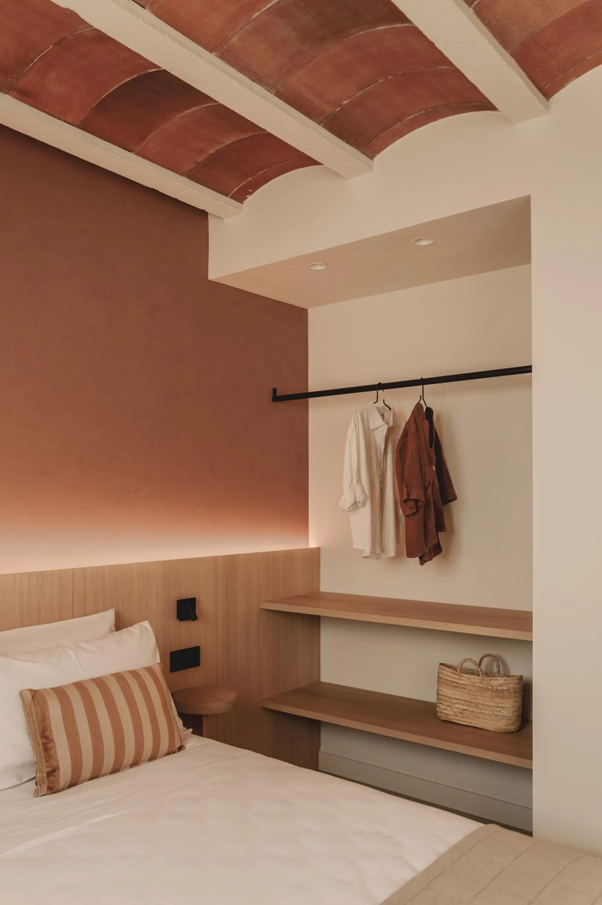 Bedroom, Bed in Pau Suites