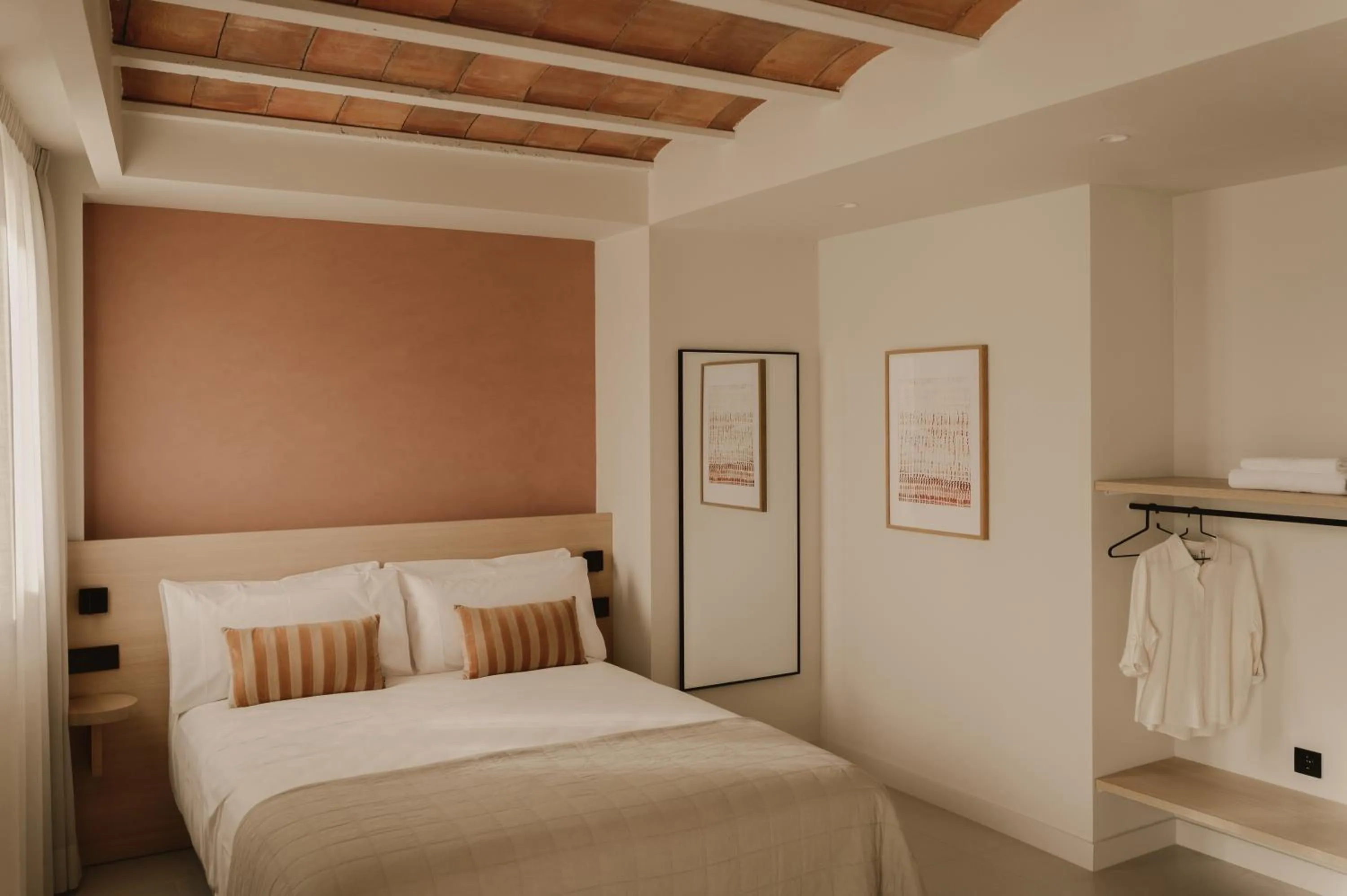 Bedroom, Bed in Pau Suites