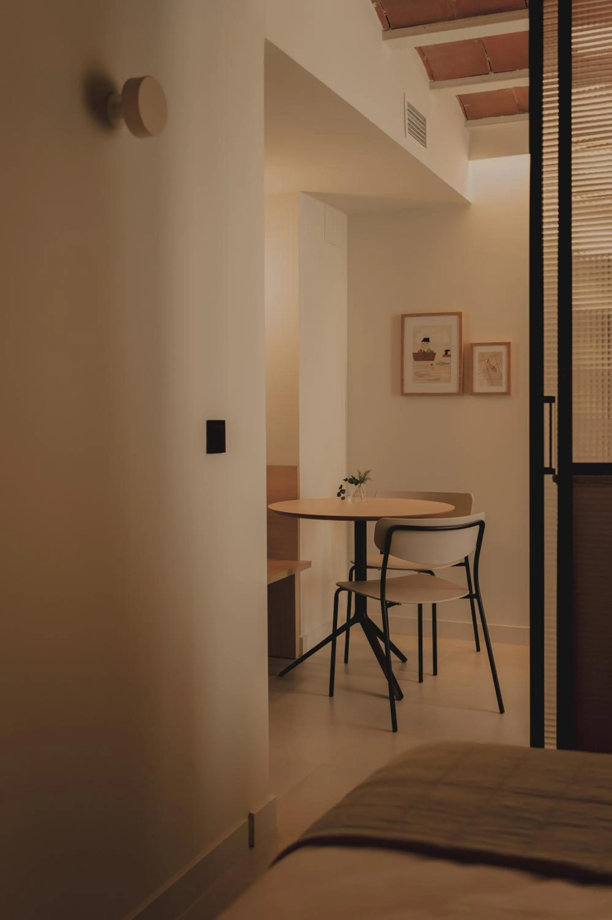 Dining area in Pau Suites