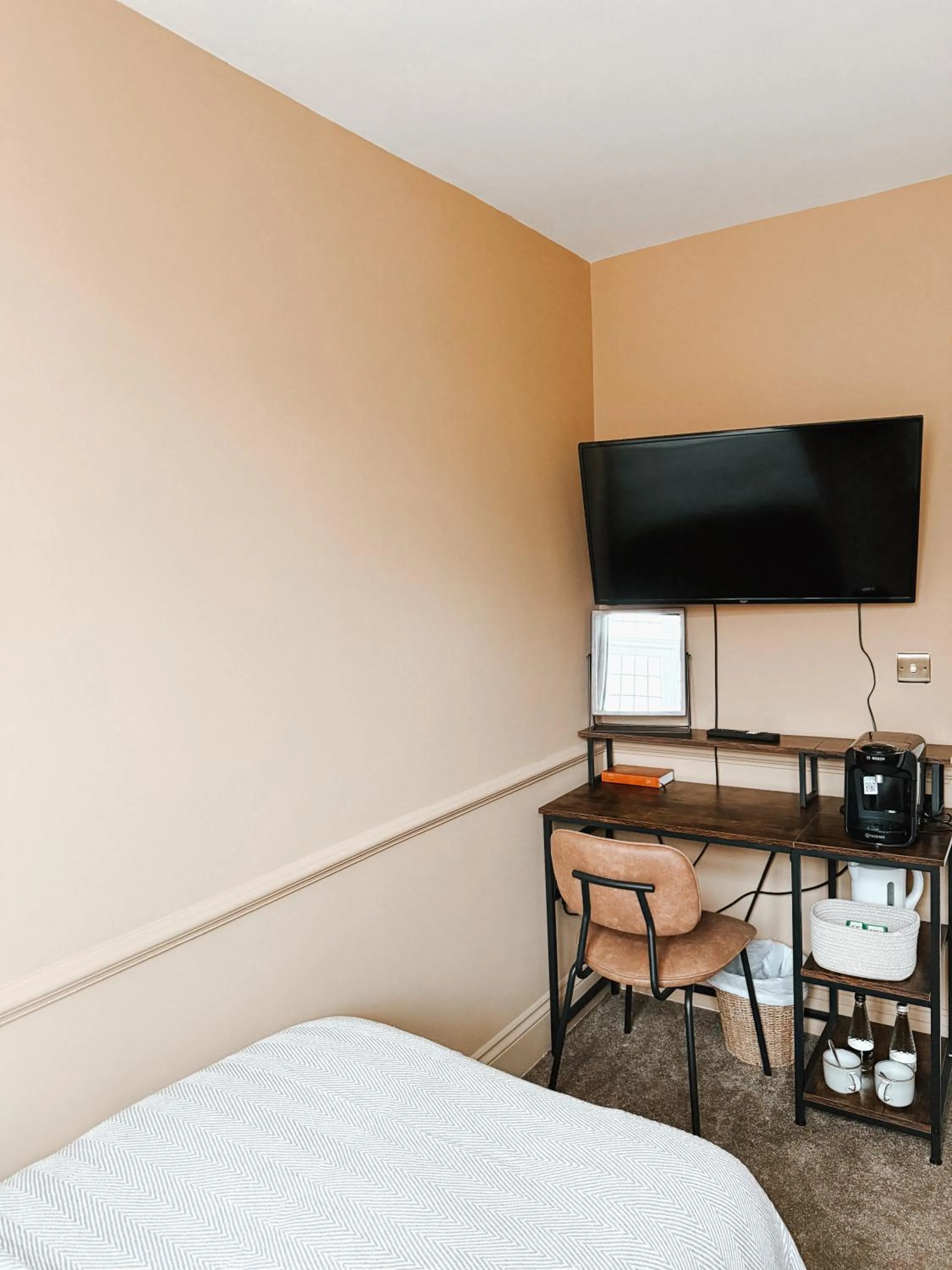 Bed in The Red Lion Inn