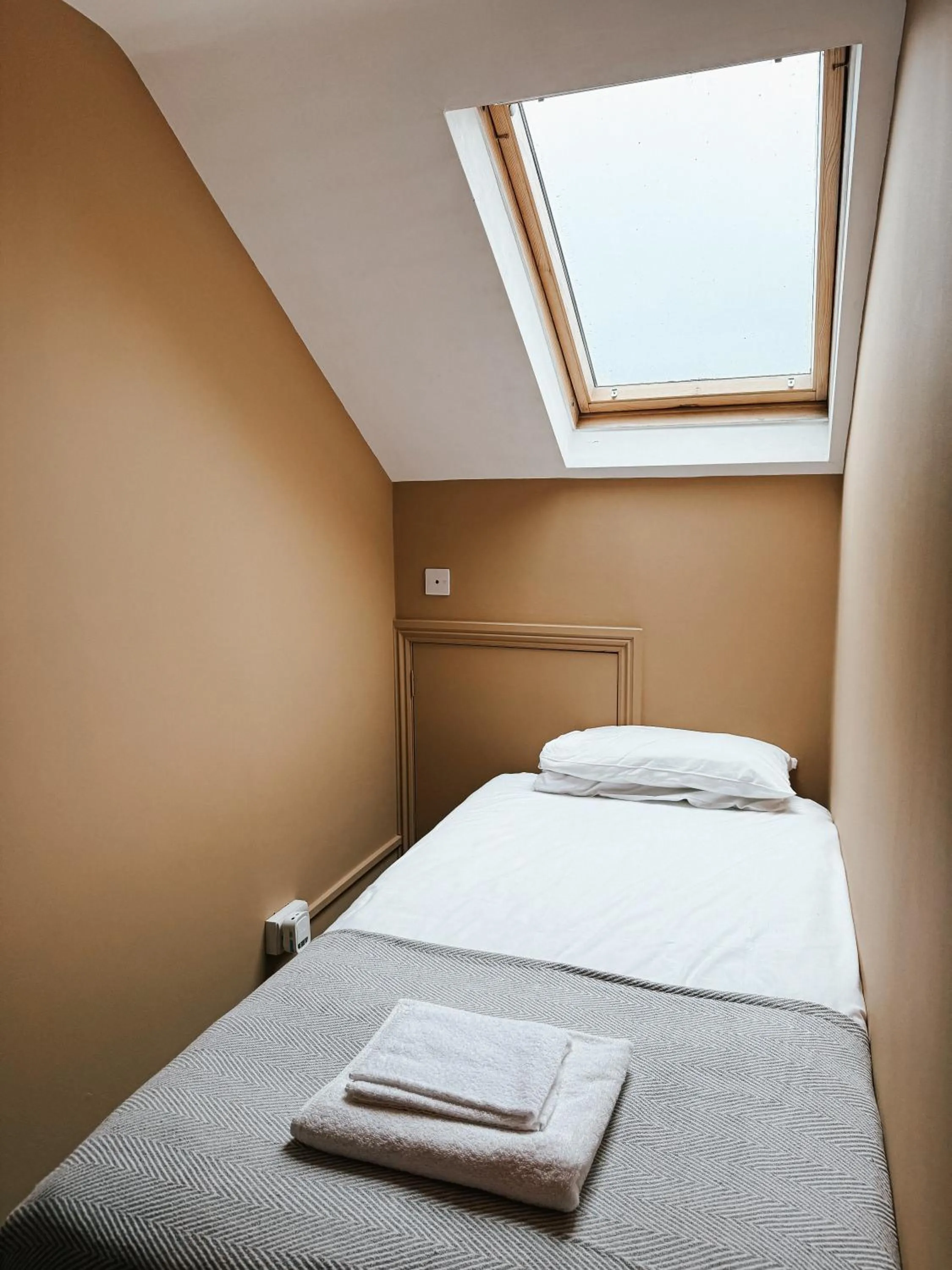 Bed in The Red Lion Inn