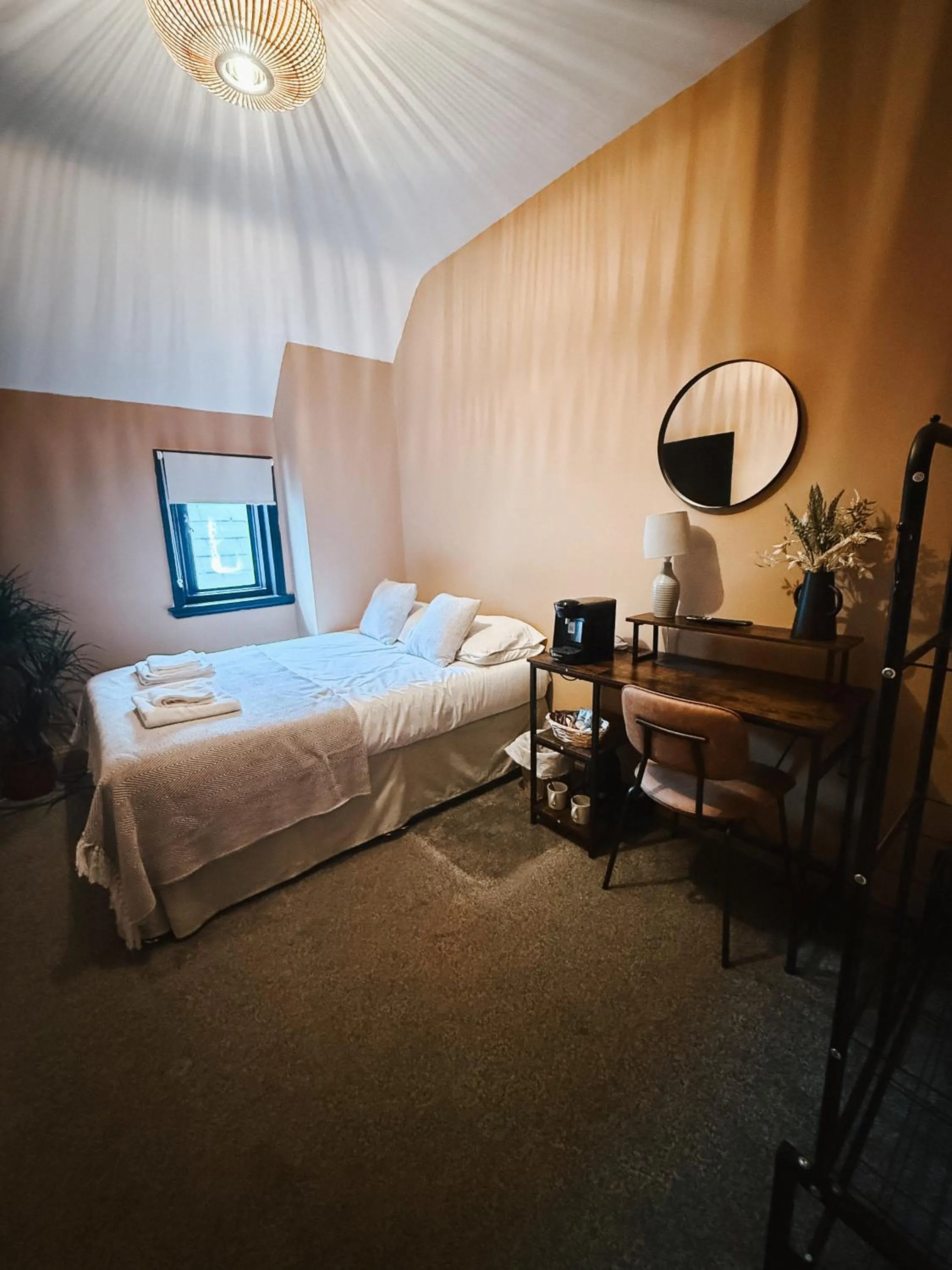 Bed in The Red Lion Inn